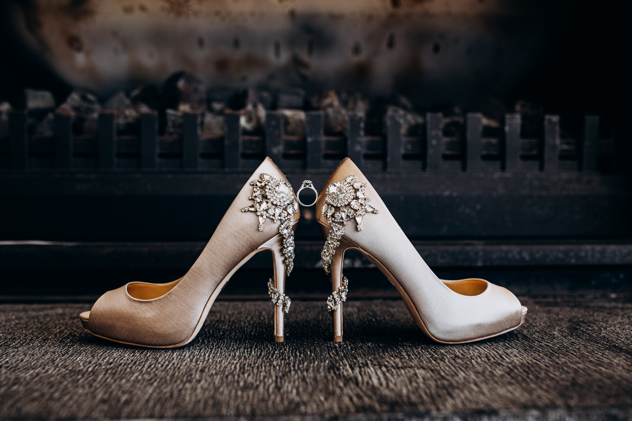 Wedding shoes | Wedding ring | detail shots 