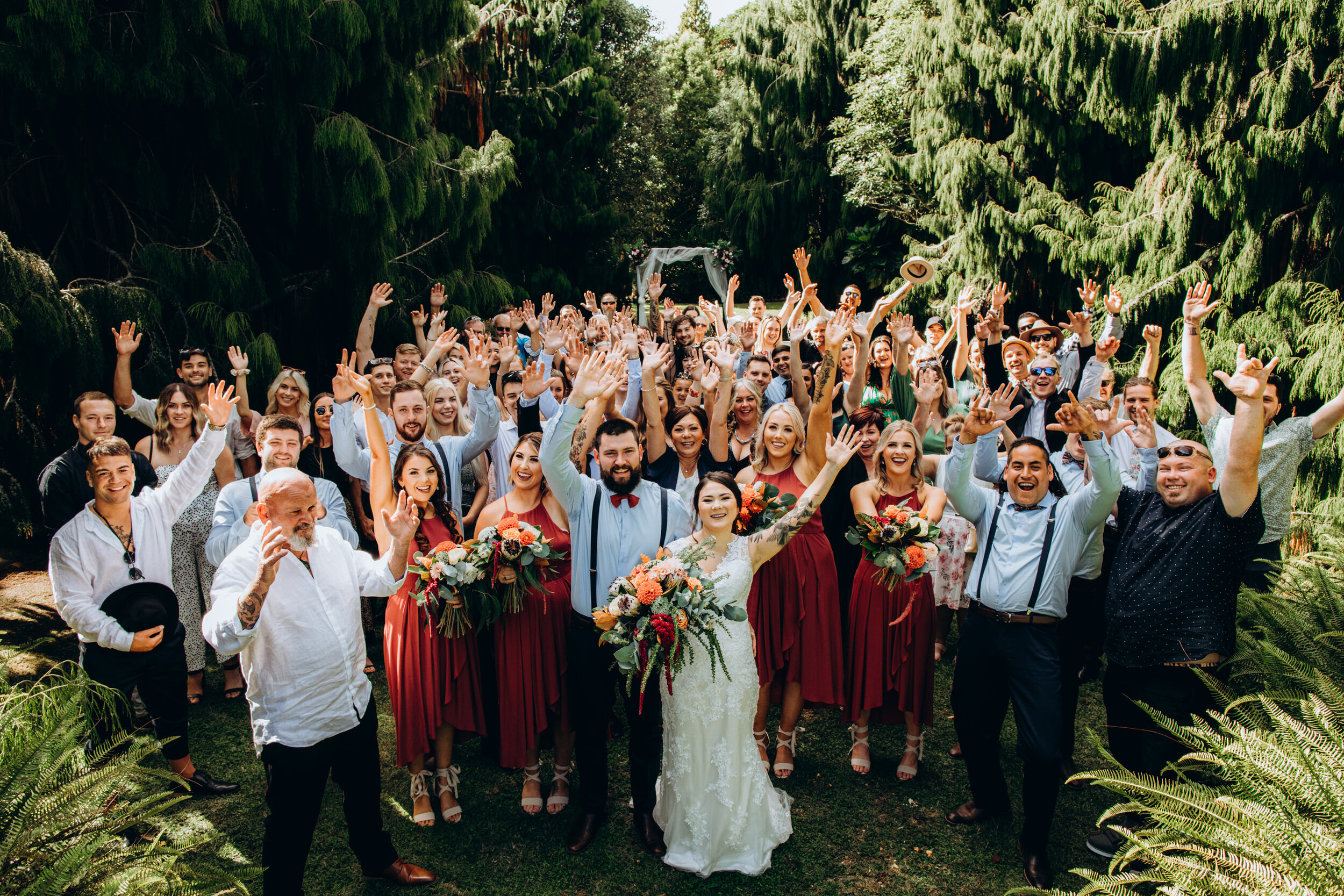 Big group photos | Otaki wedding | Anam Cara Gardens 