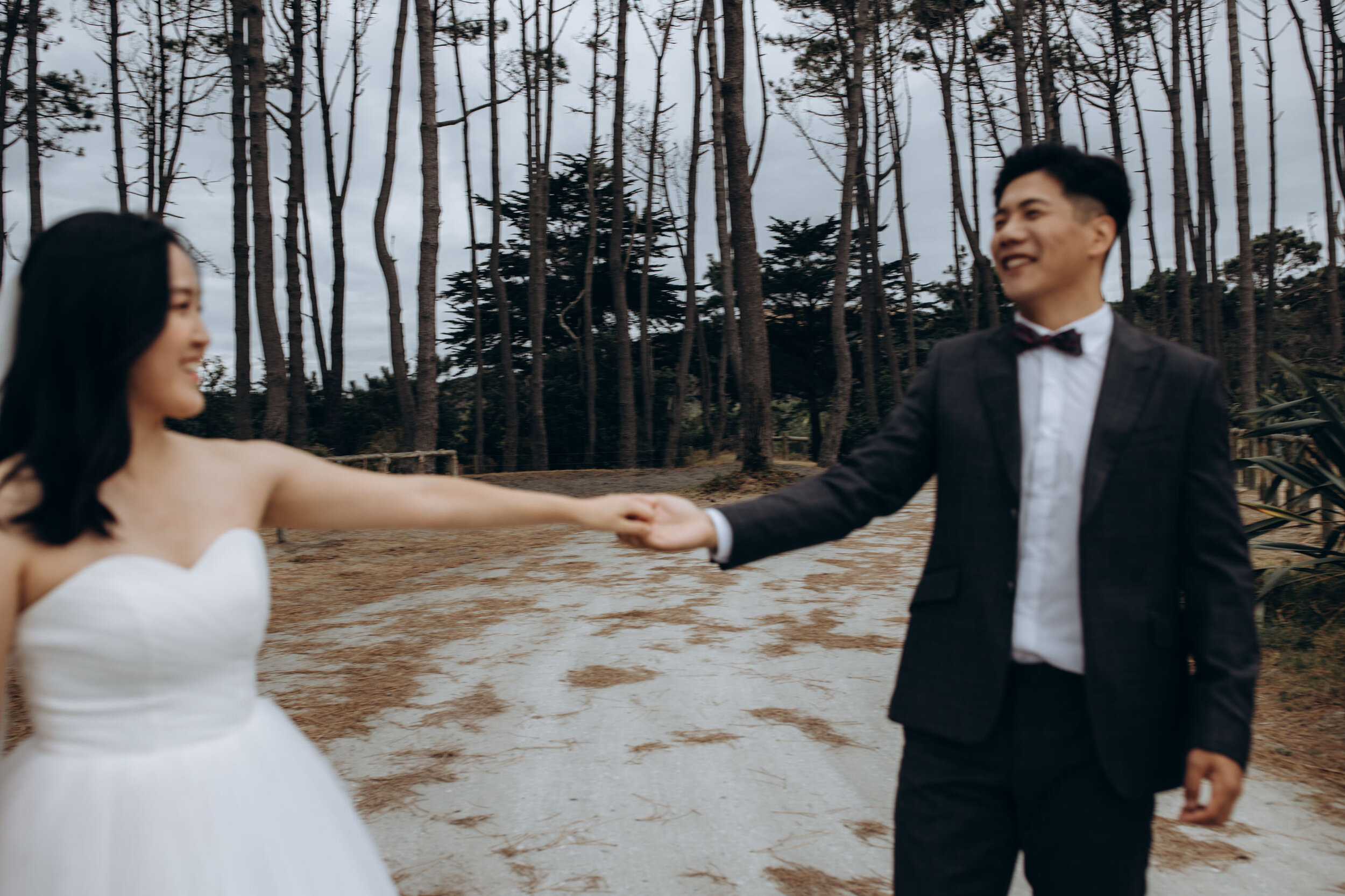 Muriwai forest wedding photos | Auckland wedding | Wanting Huang Photography