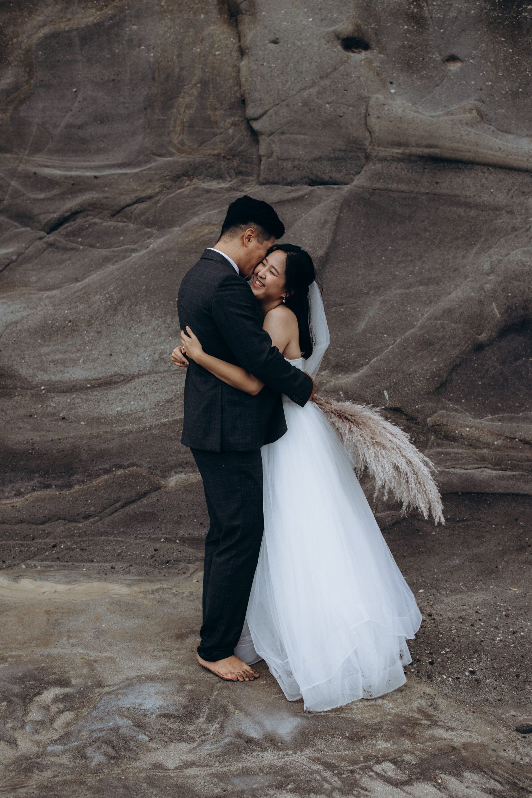 auckland wedding photographer muriwai beach korean pre wedding photos 29.jpg