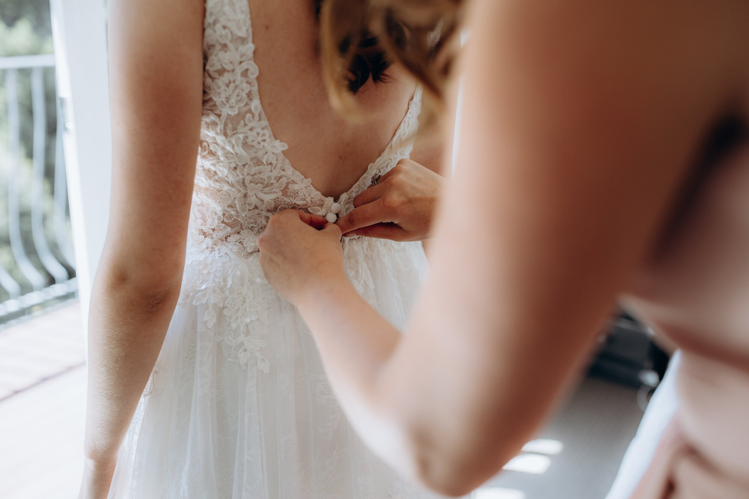 Chapel in the trees auckland wedding photographer 8.jpg