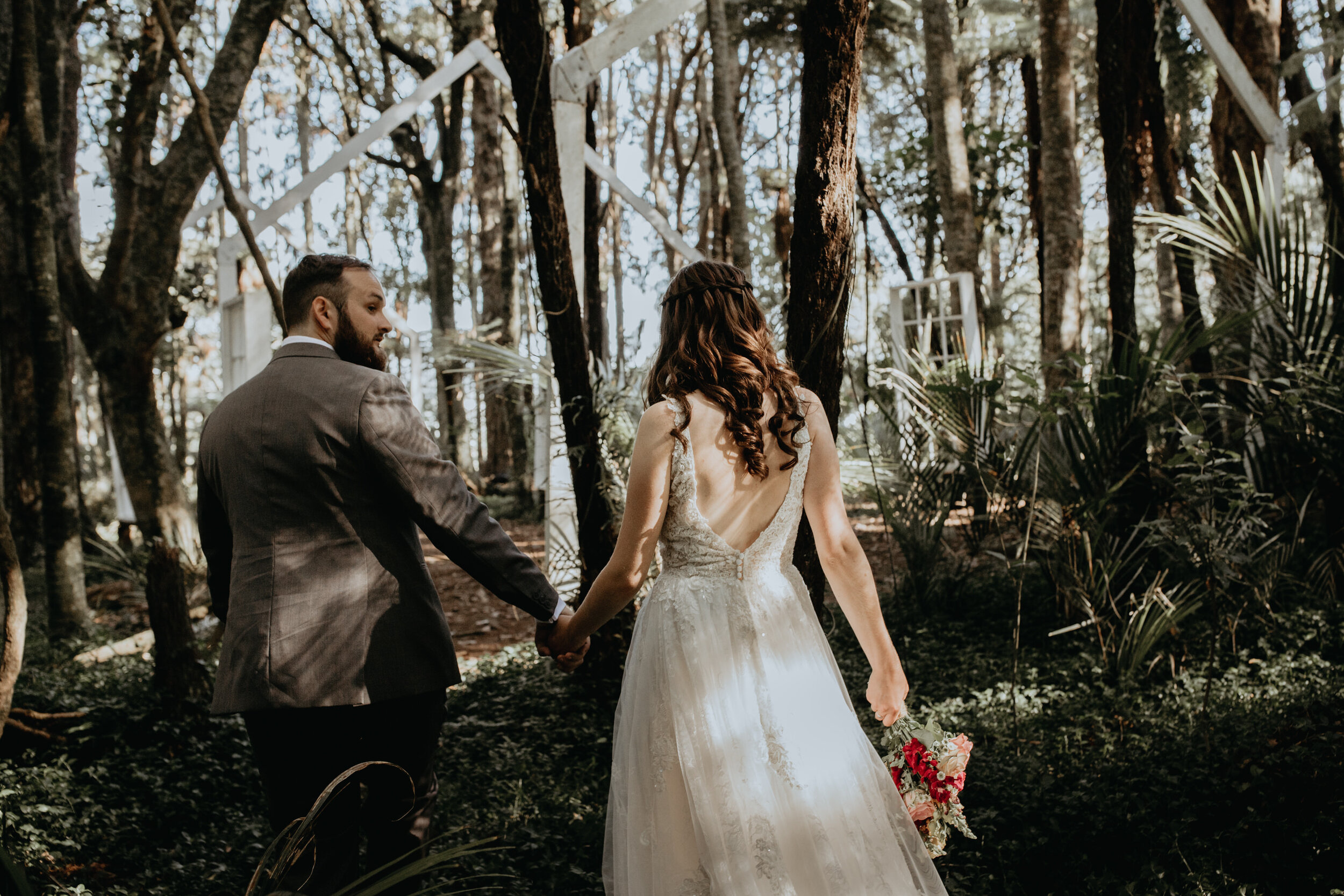 Forest wedding photos |  Chapel in the trees 