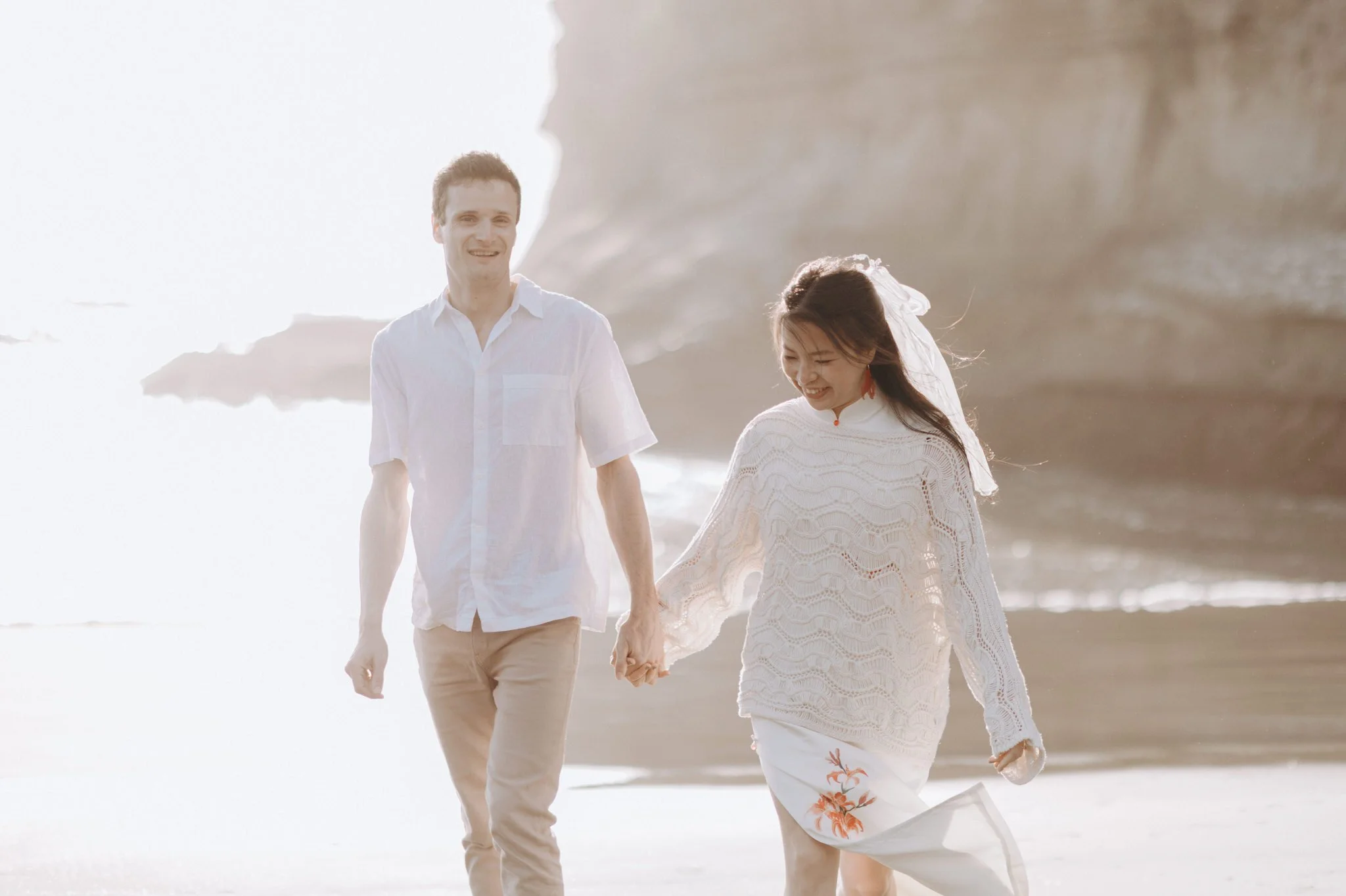 Auckland muriwai beach engagement photos Ting and Felix 0.jpg