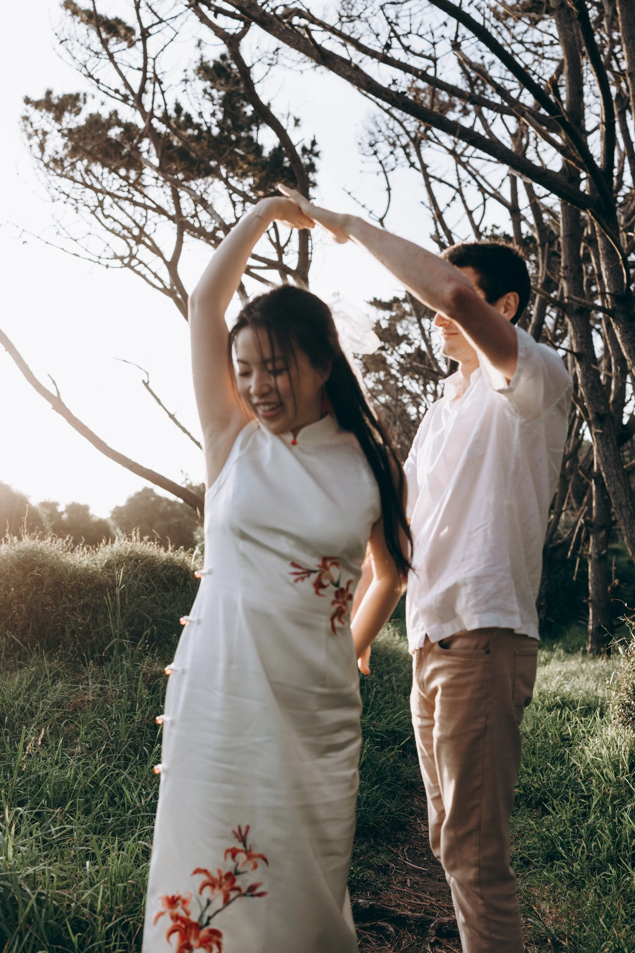 Auckland muriwai beach engagement photos Ting and Felix 14.jpg