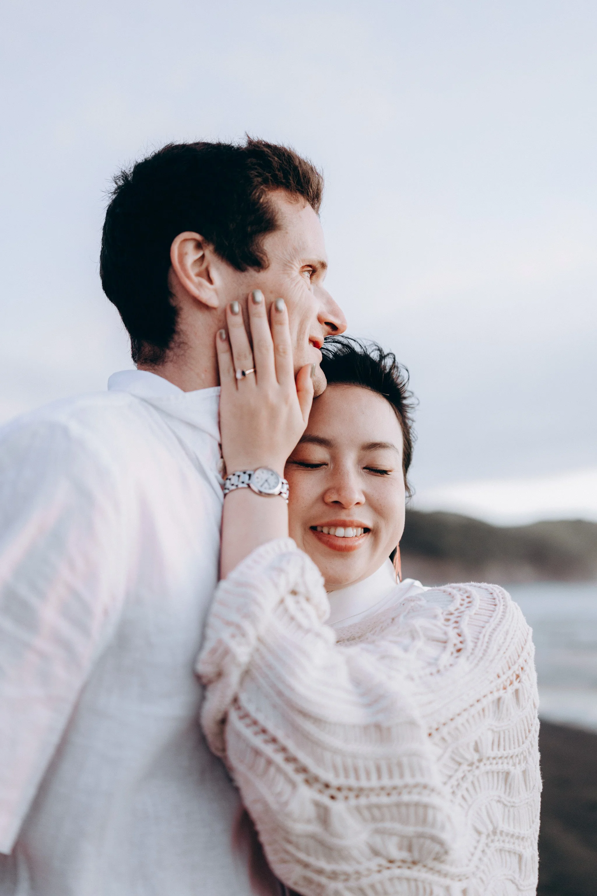 Auckland muriwai beach engagement photos Ting and Felix 35.jpg
