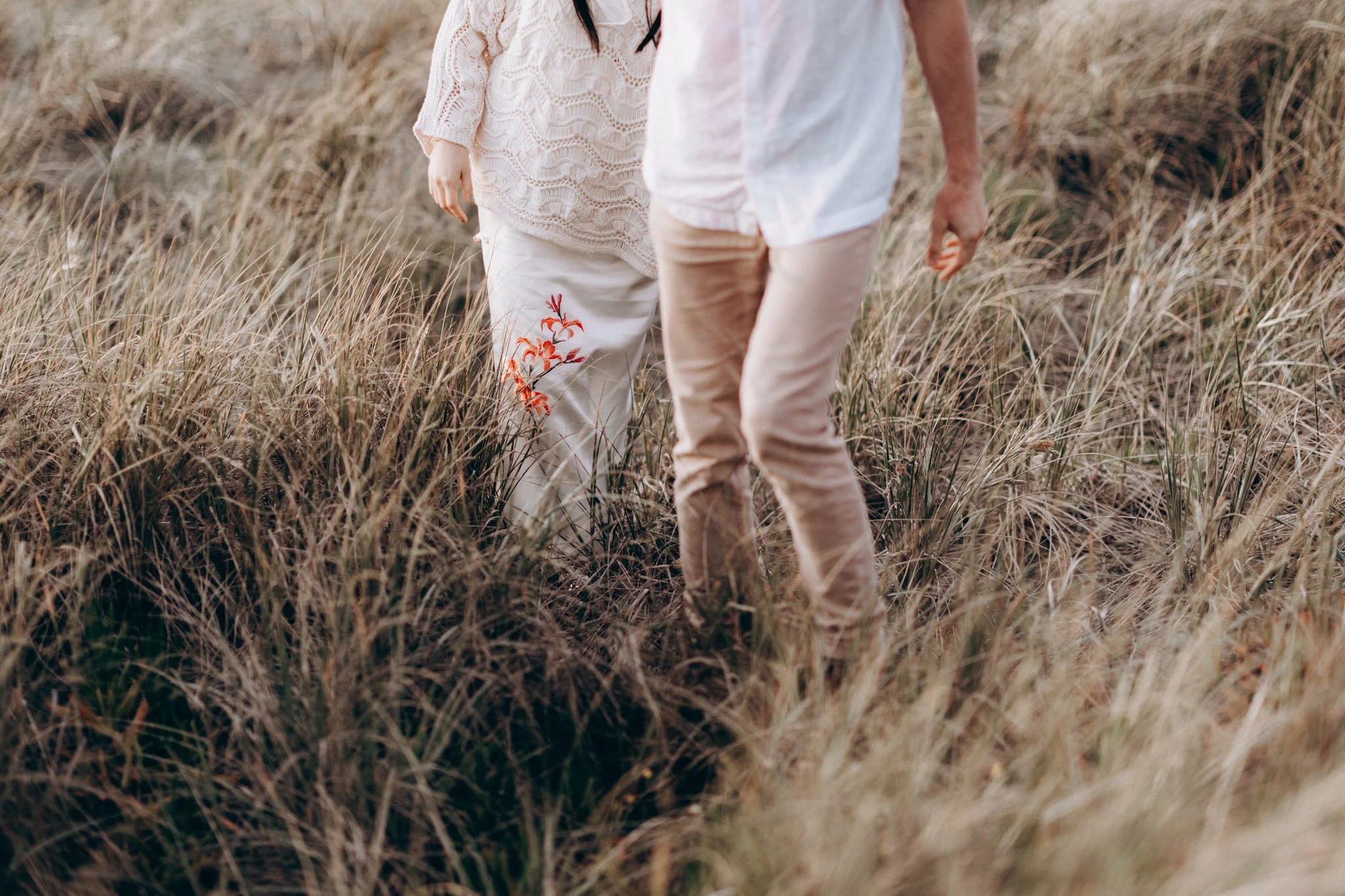 Auckland muriwai beach engagement photos Ting and Felix 36.jpg