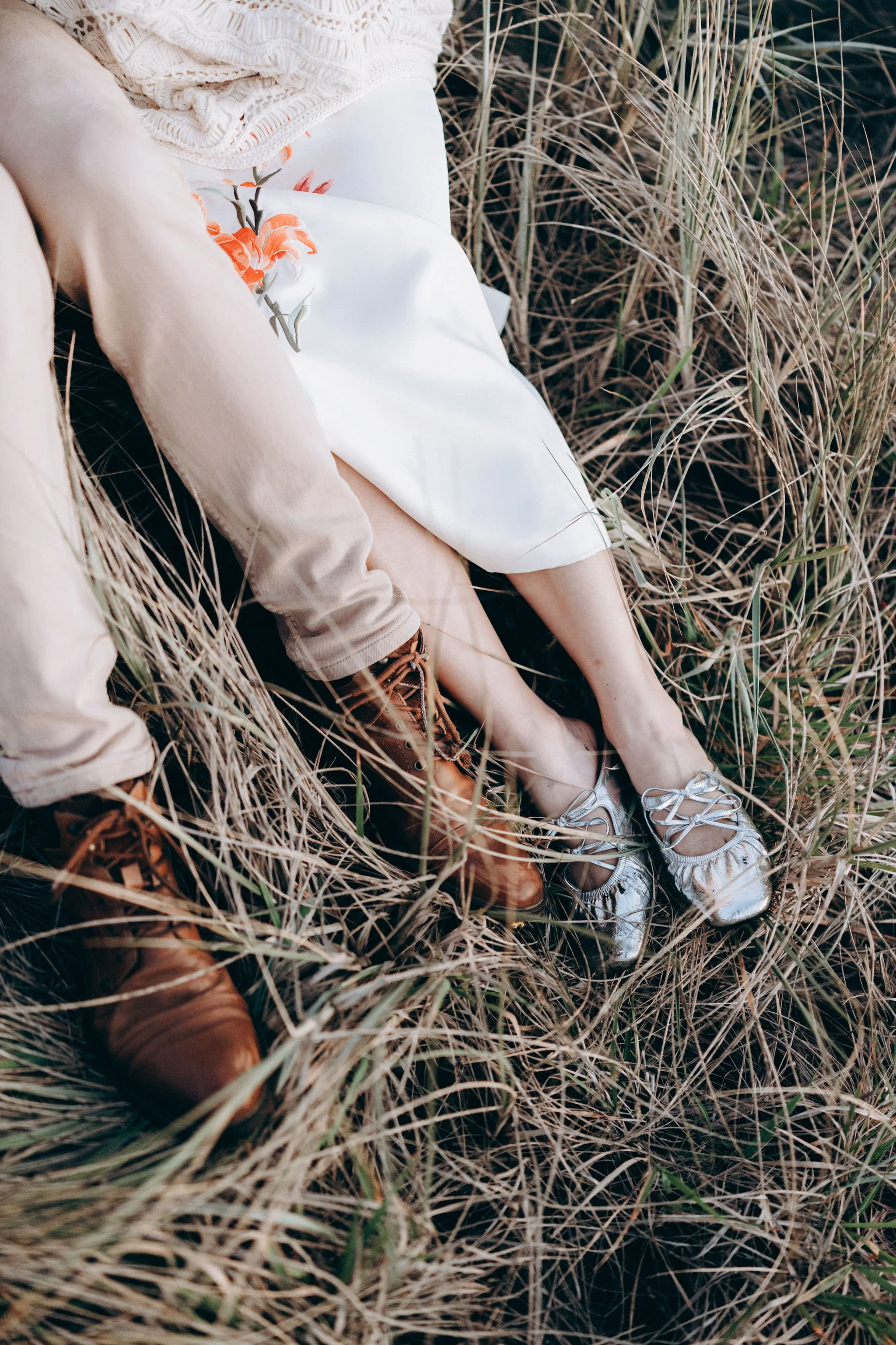 Auckland muriwai beach engagement photos Ting and Felix 40.jpg