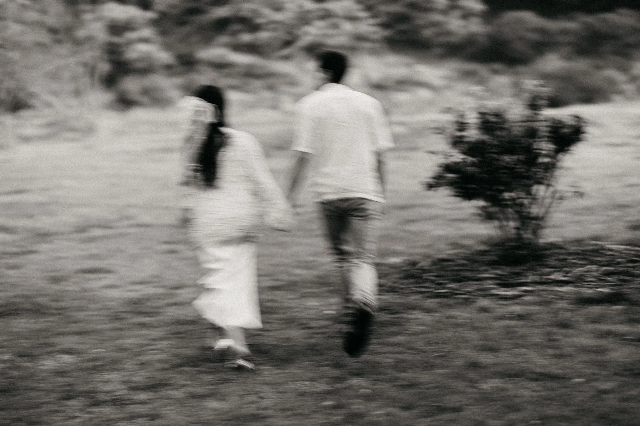 Auckland muriwai beach engagement photos Ting and Felix 44.jpg