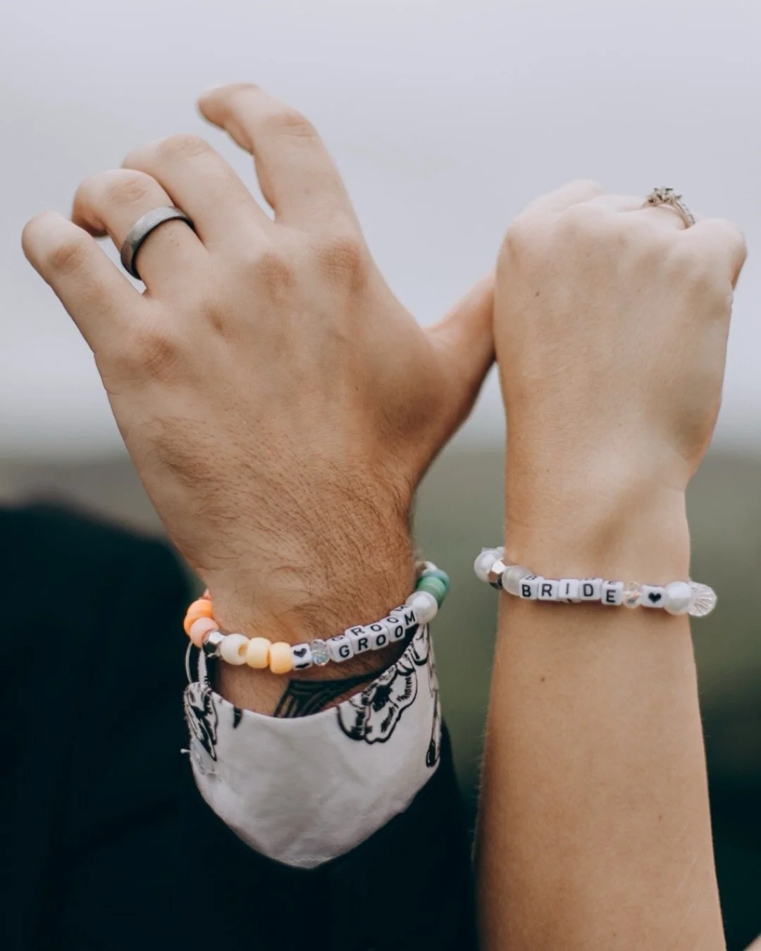 They made personalised wristbands for all their guests&hellip; and even used them to organise group photos.
&ldquo;Anyone with green, please come up!&rdquo;
Honestly the cutest chaos. And yes&hellip; I got one with my name on it too. Hehe