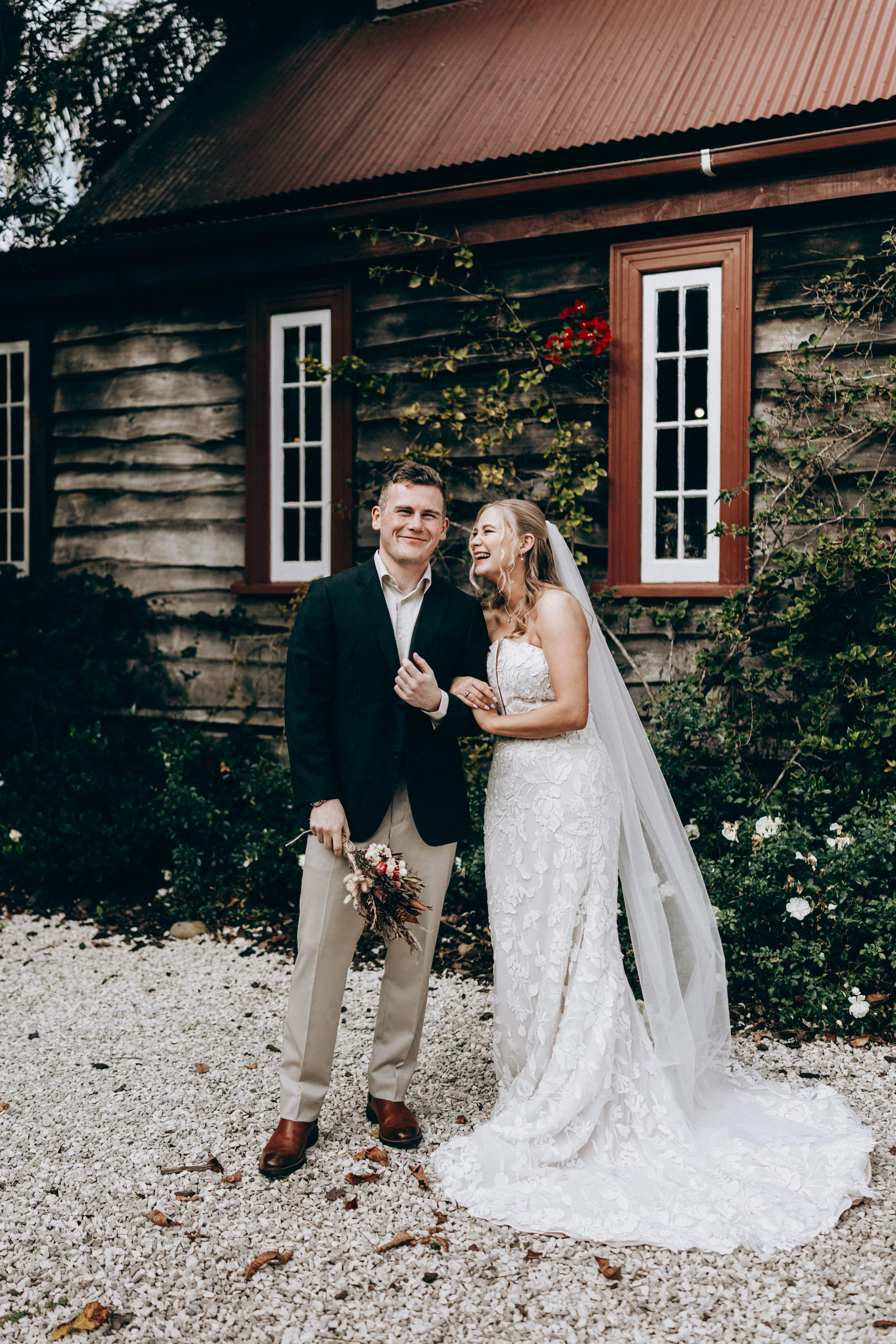 Kumeu Valley Estate auckland wedding 23.jpg