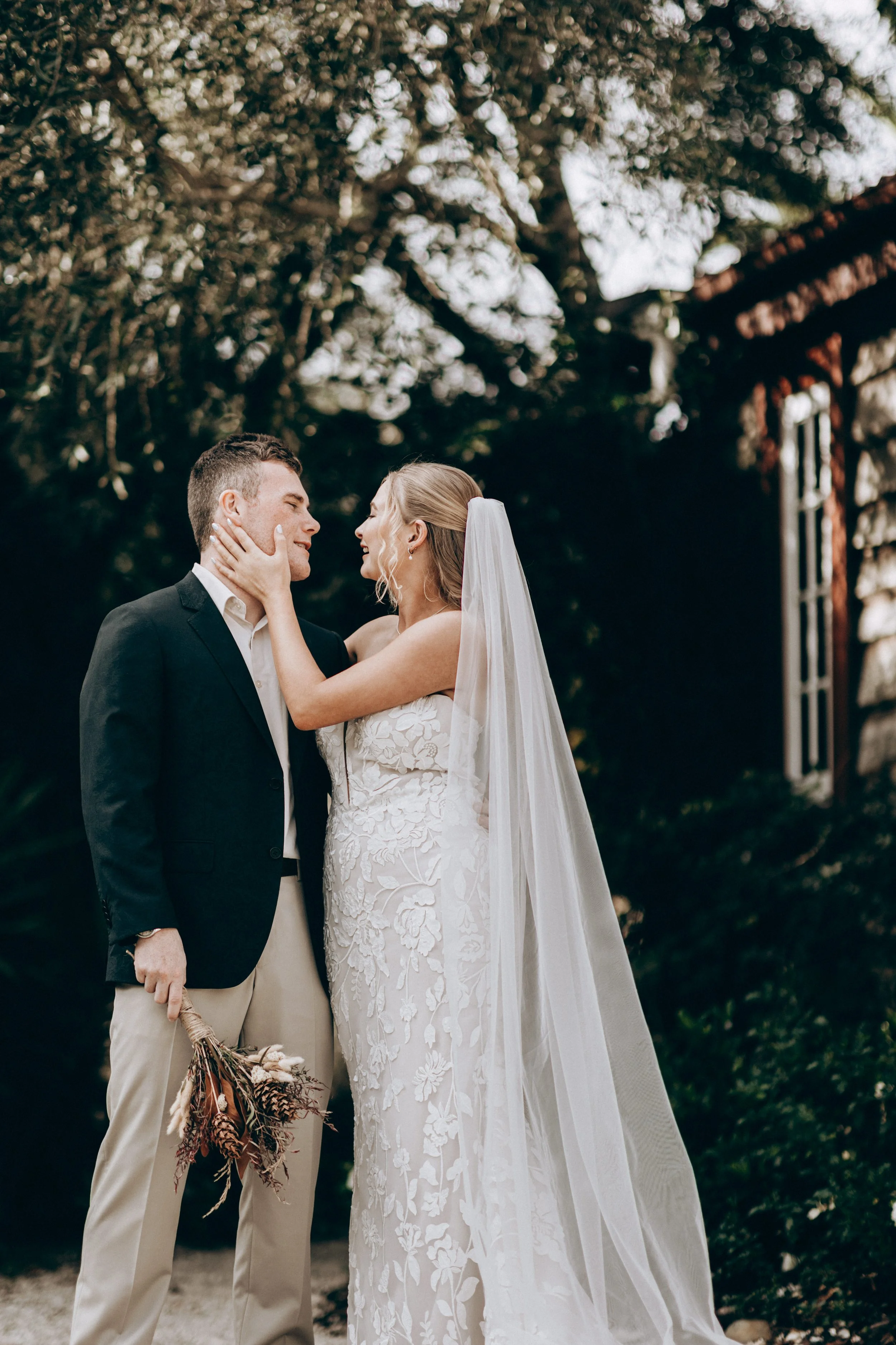 Kumeu Valley Estate auckland wedding 25.jpg