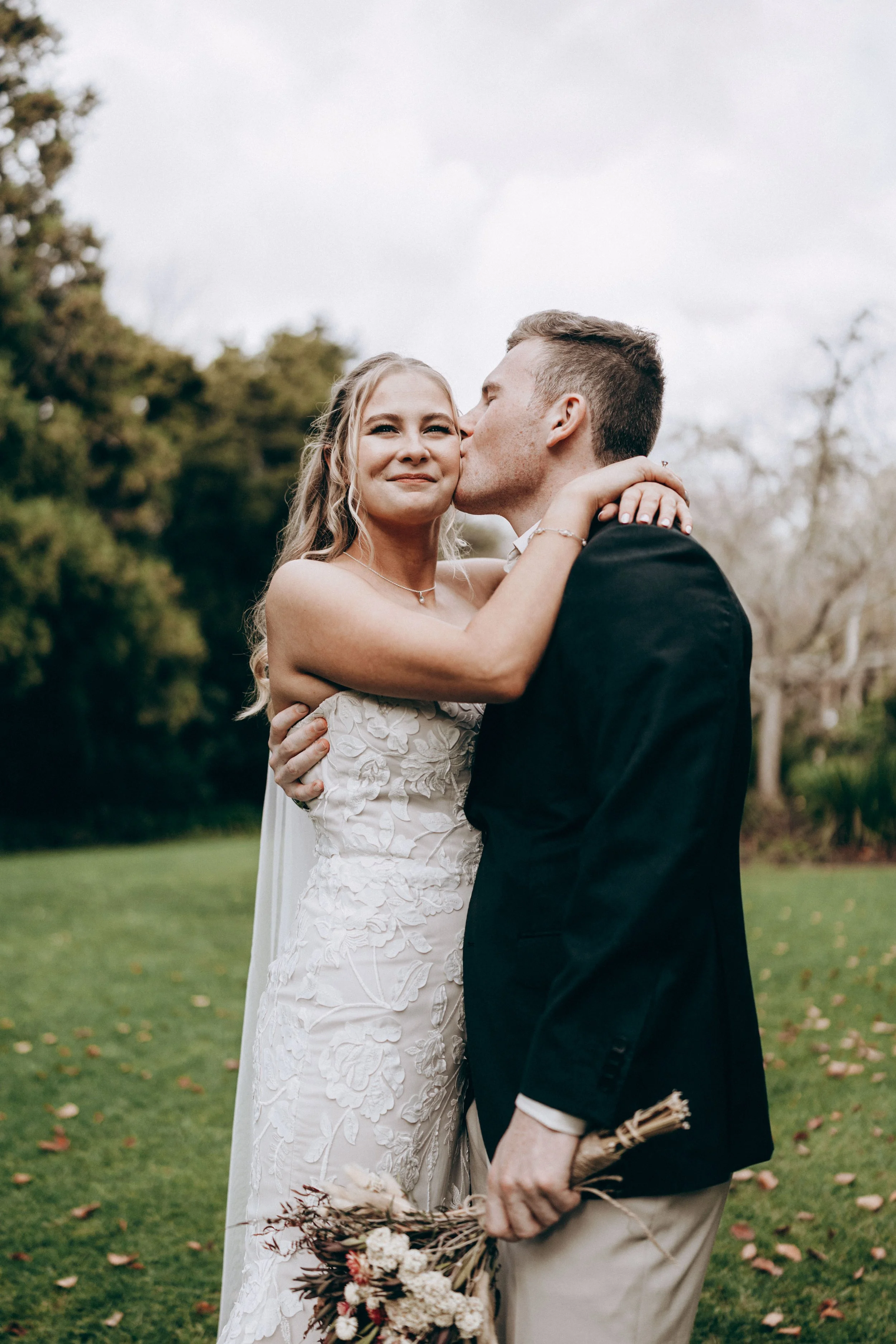 Kumeu Valley Estate auckland wedding 37.jpg