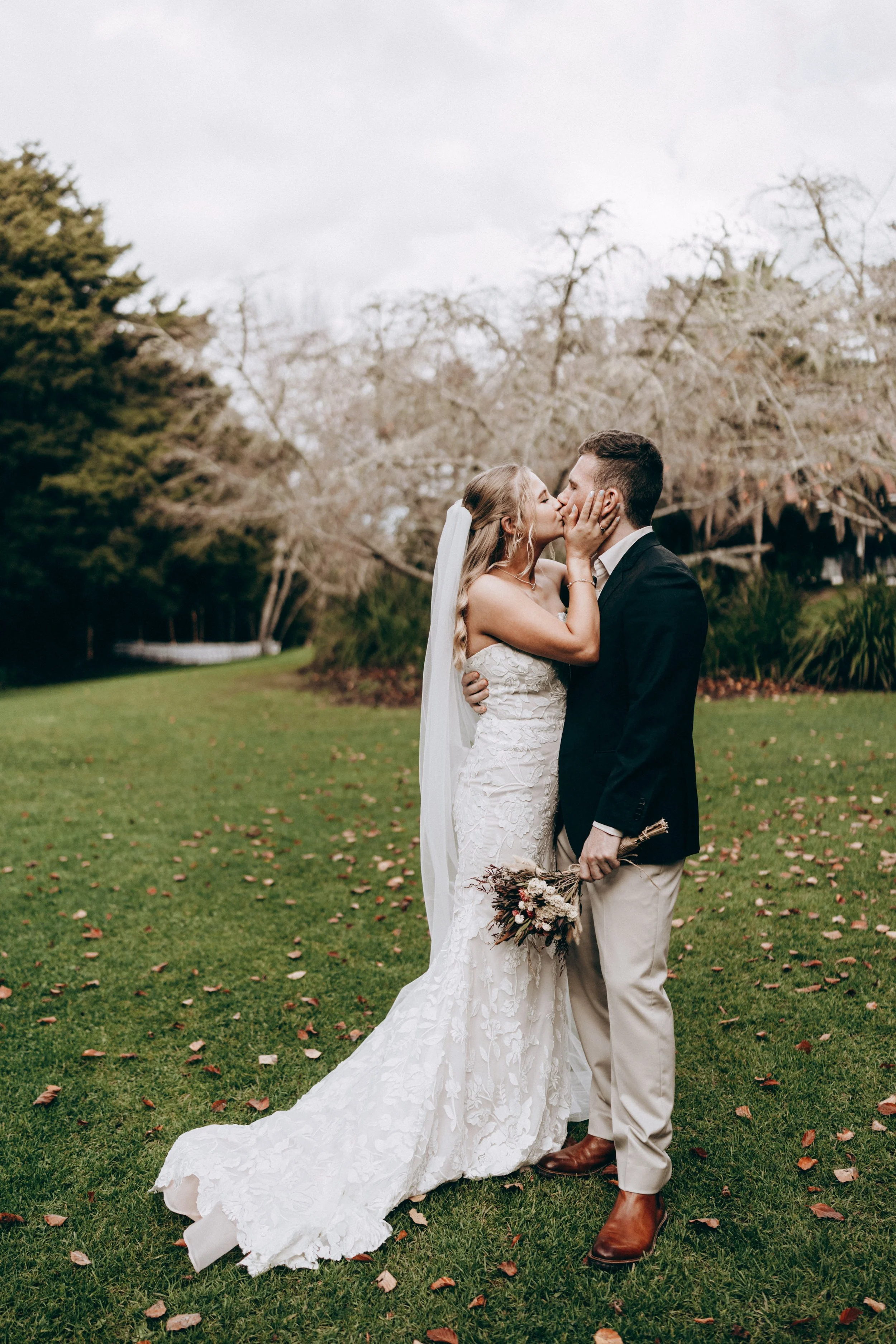 Kumeu Valley Estate auckland wedding 39.jpg