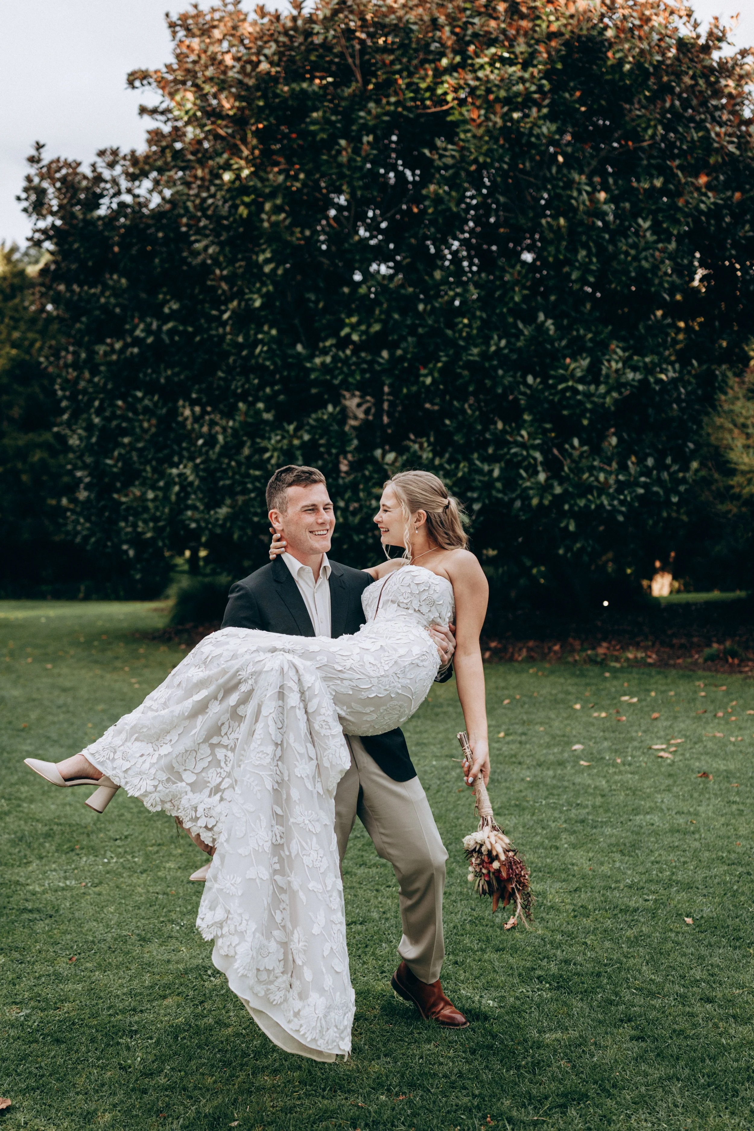 Kumeu Valley Estate auckland wedding 79.jpg