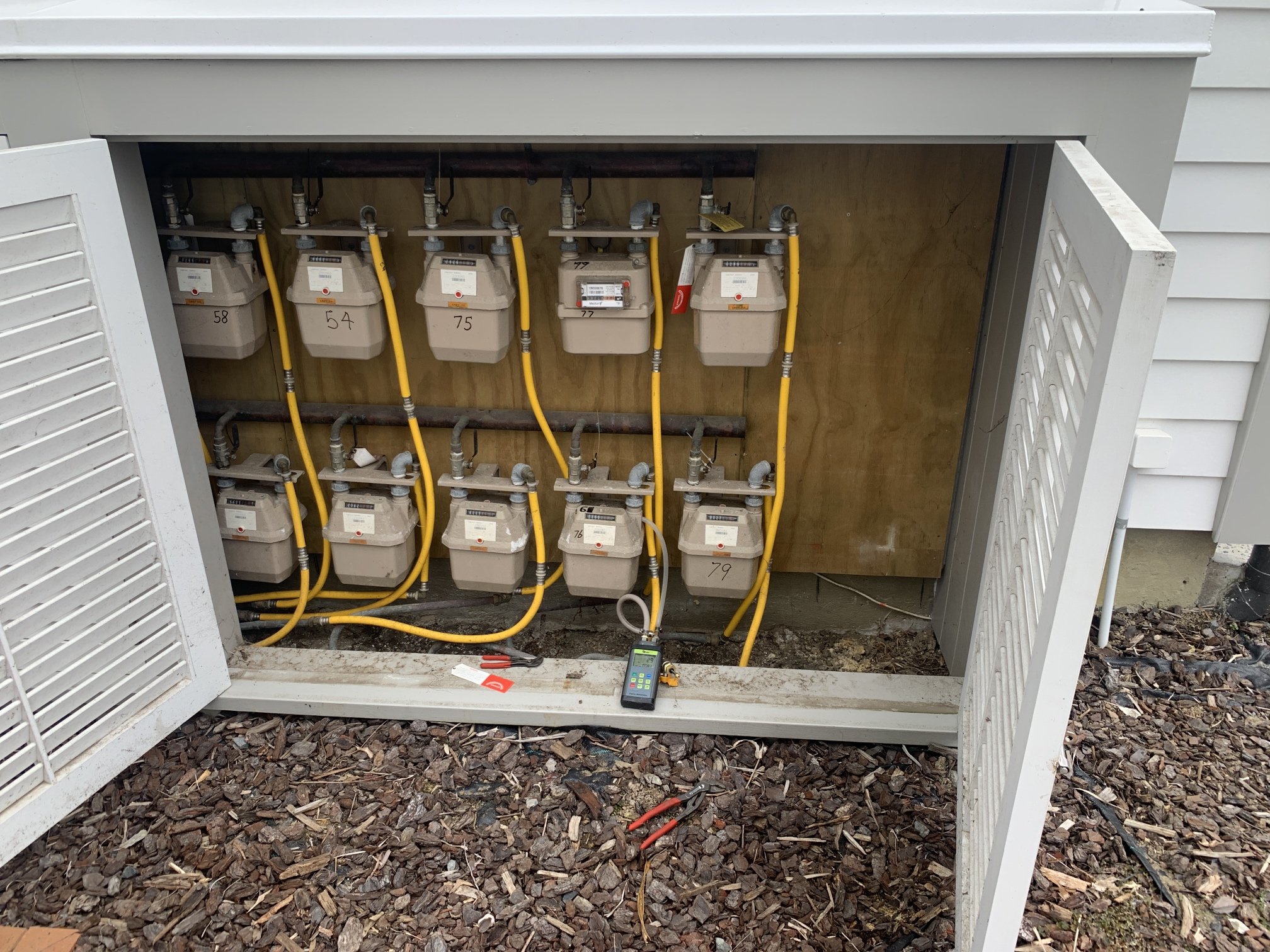 Testing gas systems  in complex (1).jpg