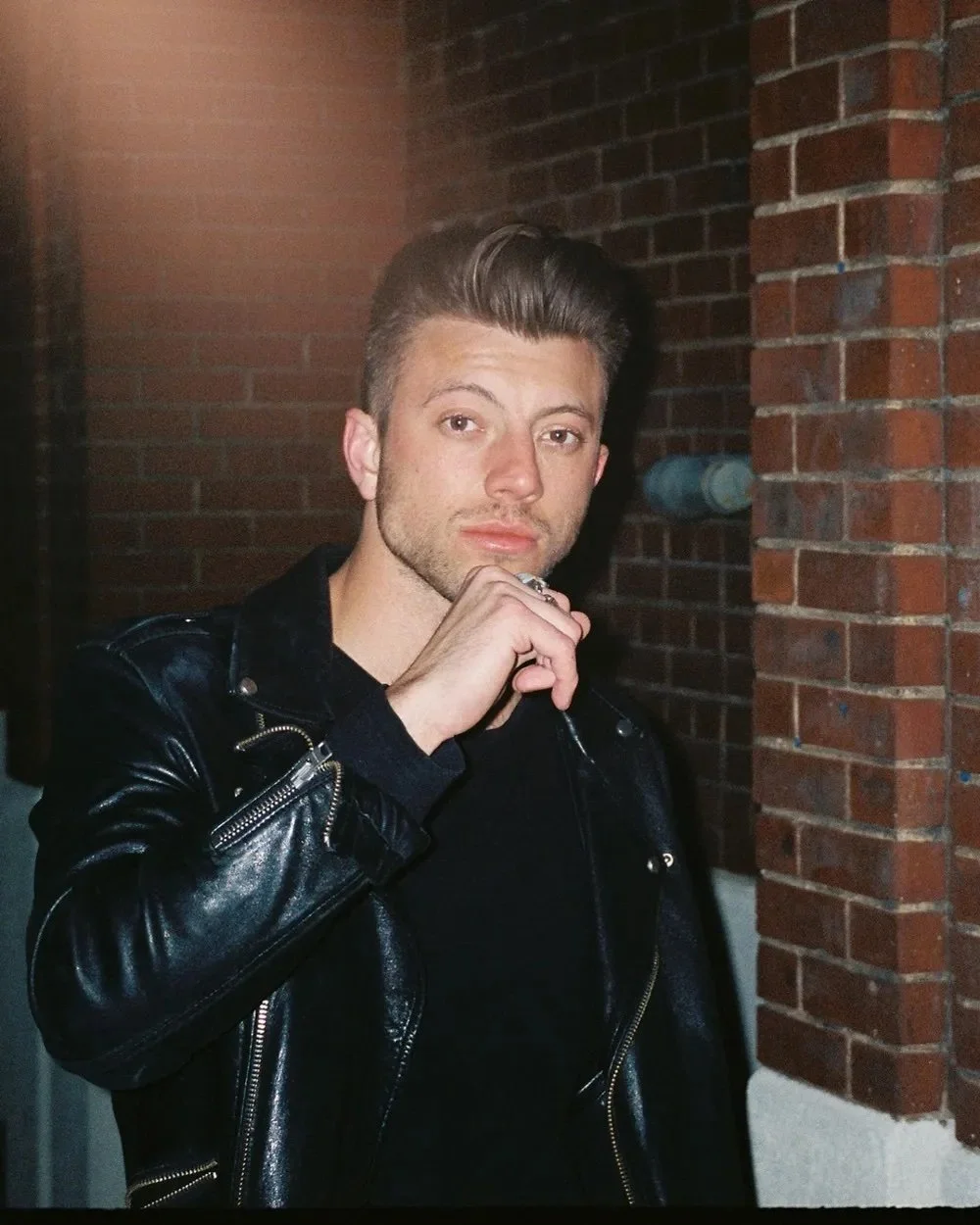 Alex Di Leo Shares Emotional “Snowing In July” Single Ahead of EP Release