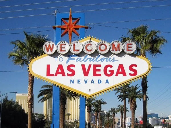 welcome_to_fabulous_las_vegas_sign-e1523503232938.jpg