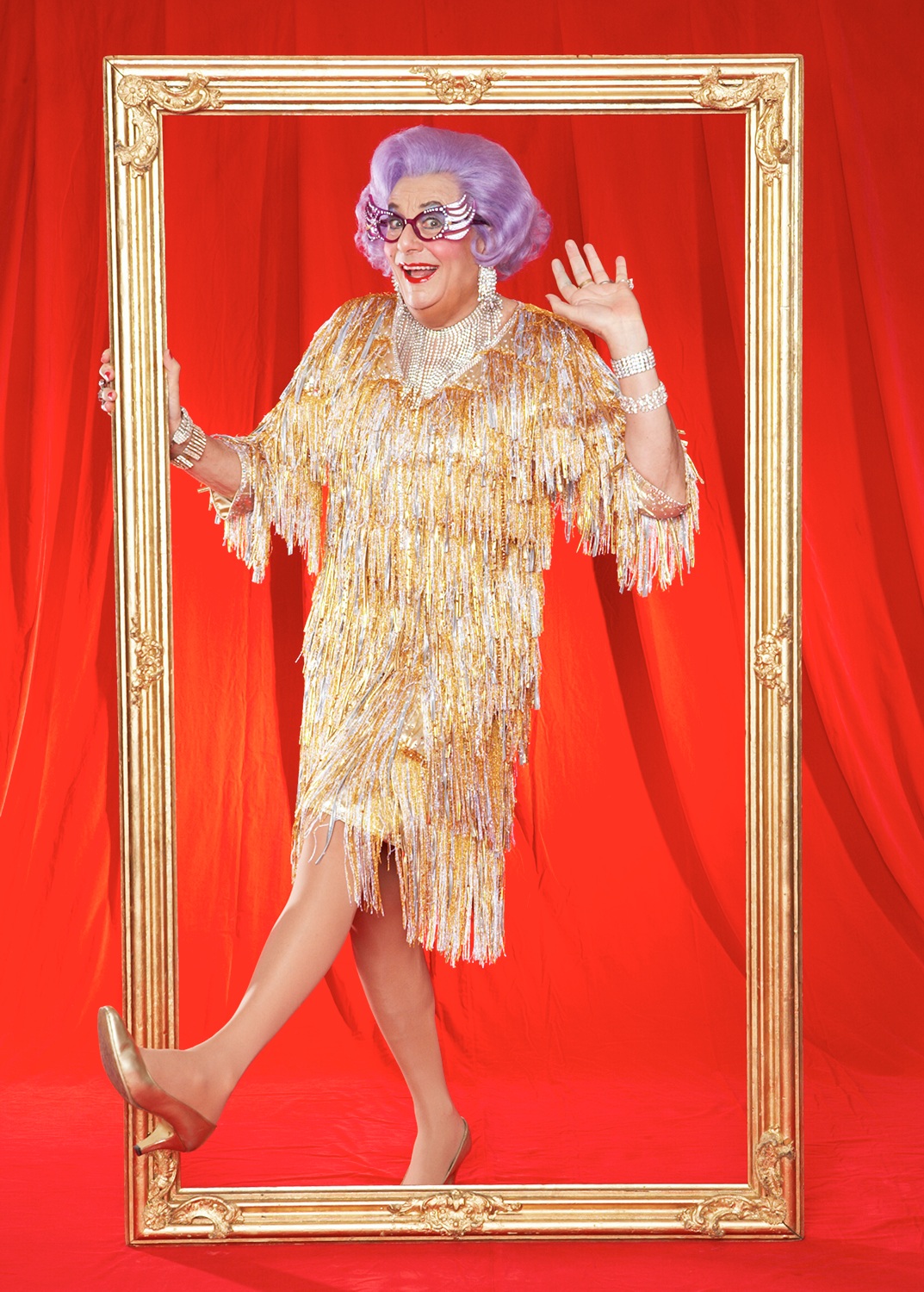 dame edna everage