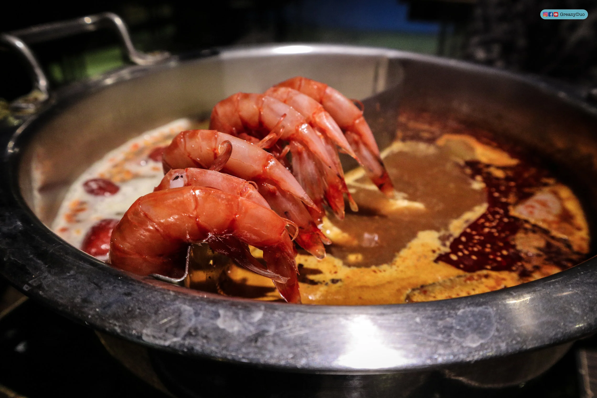 special shrimp at บุฟเฟ่ต์ชาบูไต้หวันที่ Hakkai Shabu Shabu ซีเหมินติง