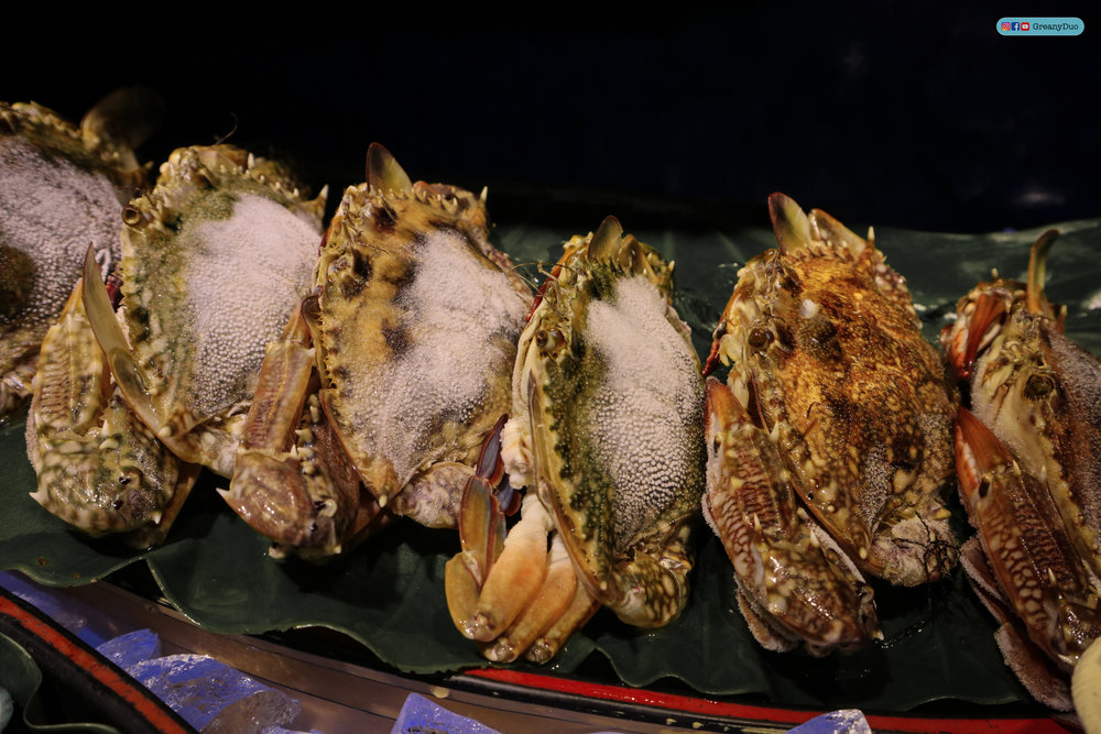 fresh crab at บุฟเฟ่ต์ชาบูไต้หวันที่ Hakkai Shabu Shabu ซีเหมินติง