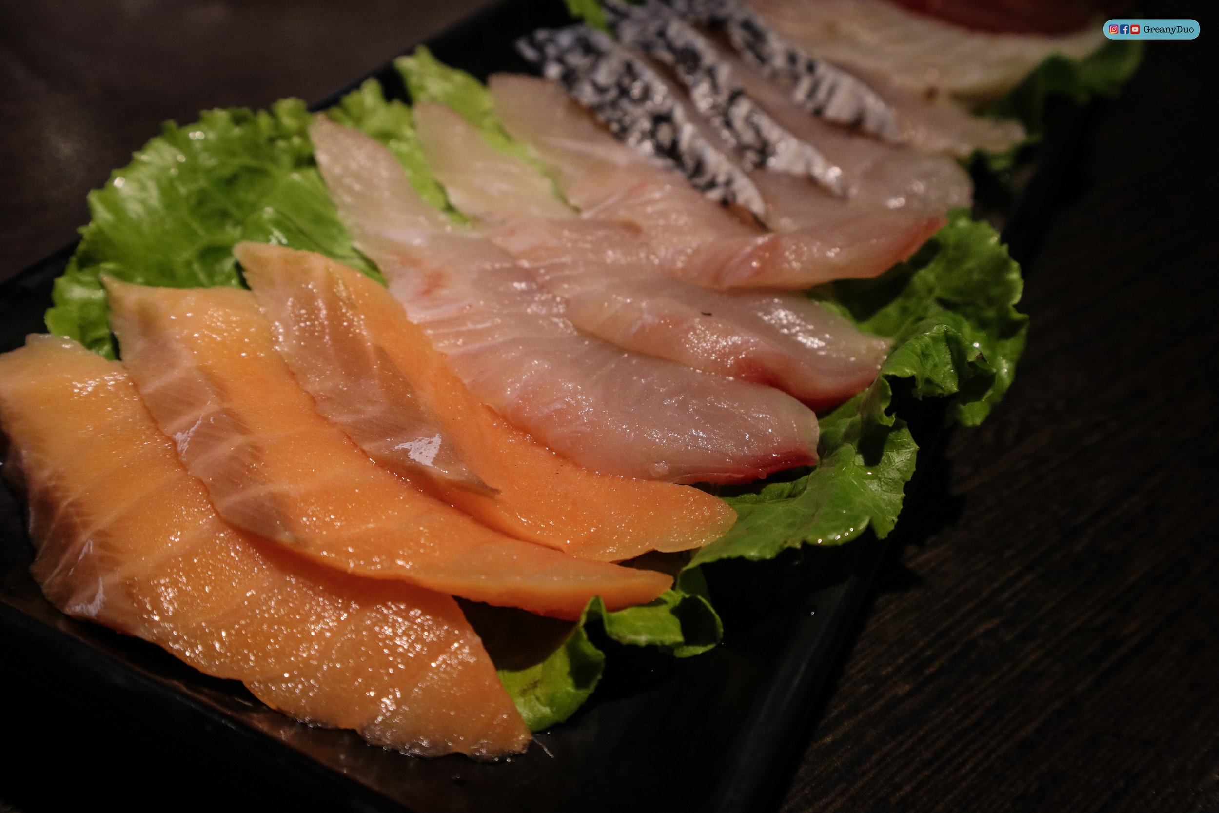 fresh fishs at บุฟเฟ่ต์ชาบูไต้หวันที่ Hakkai Shabu Shabu ซีเหมินติง