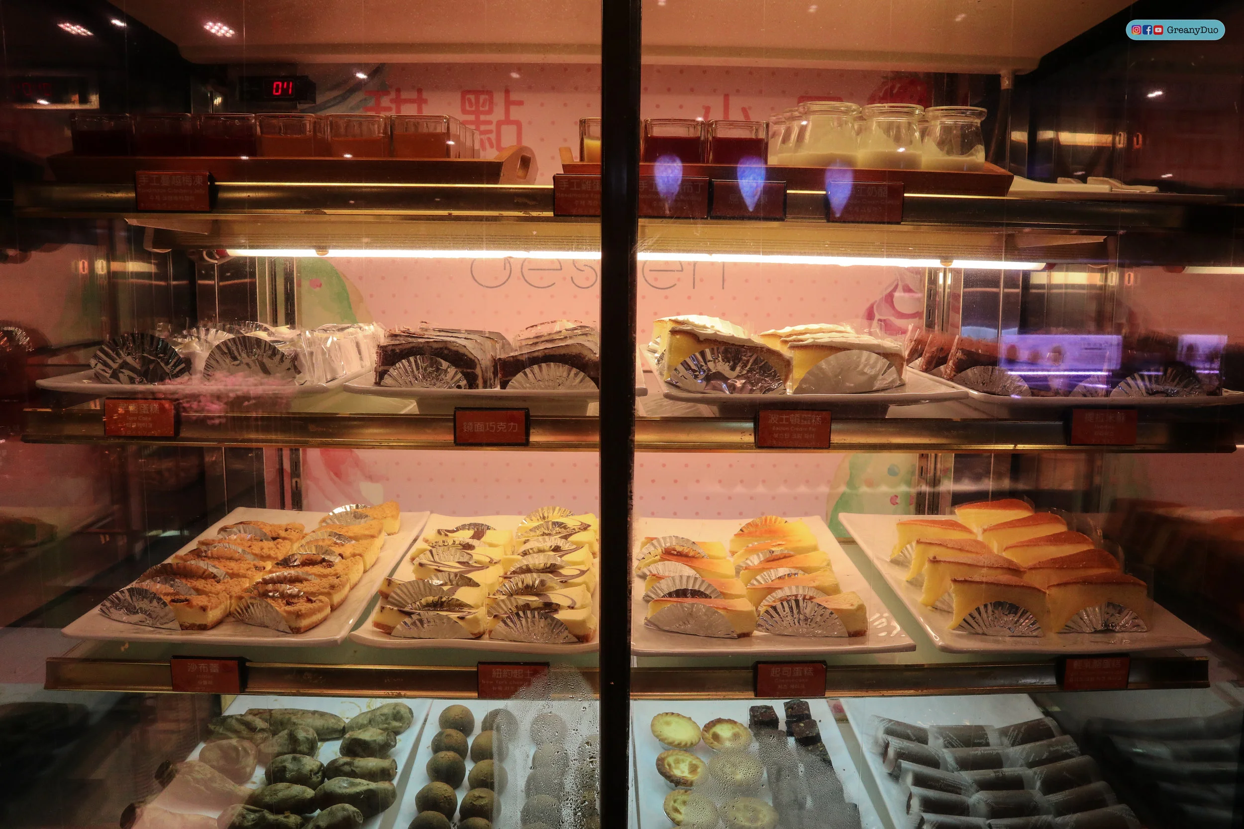 dessert bar at บุฟเฟ่ต์ชาบูไต้หวันที่ Hakkai Shabu Shabu ซีเหมินติง