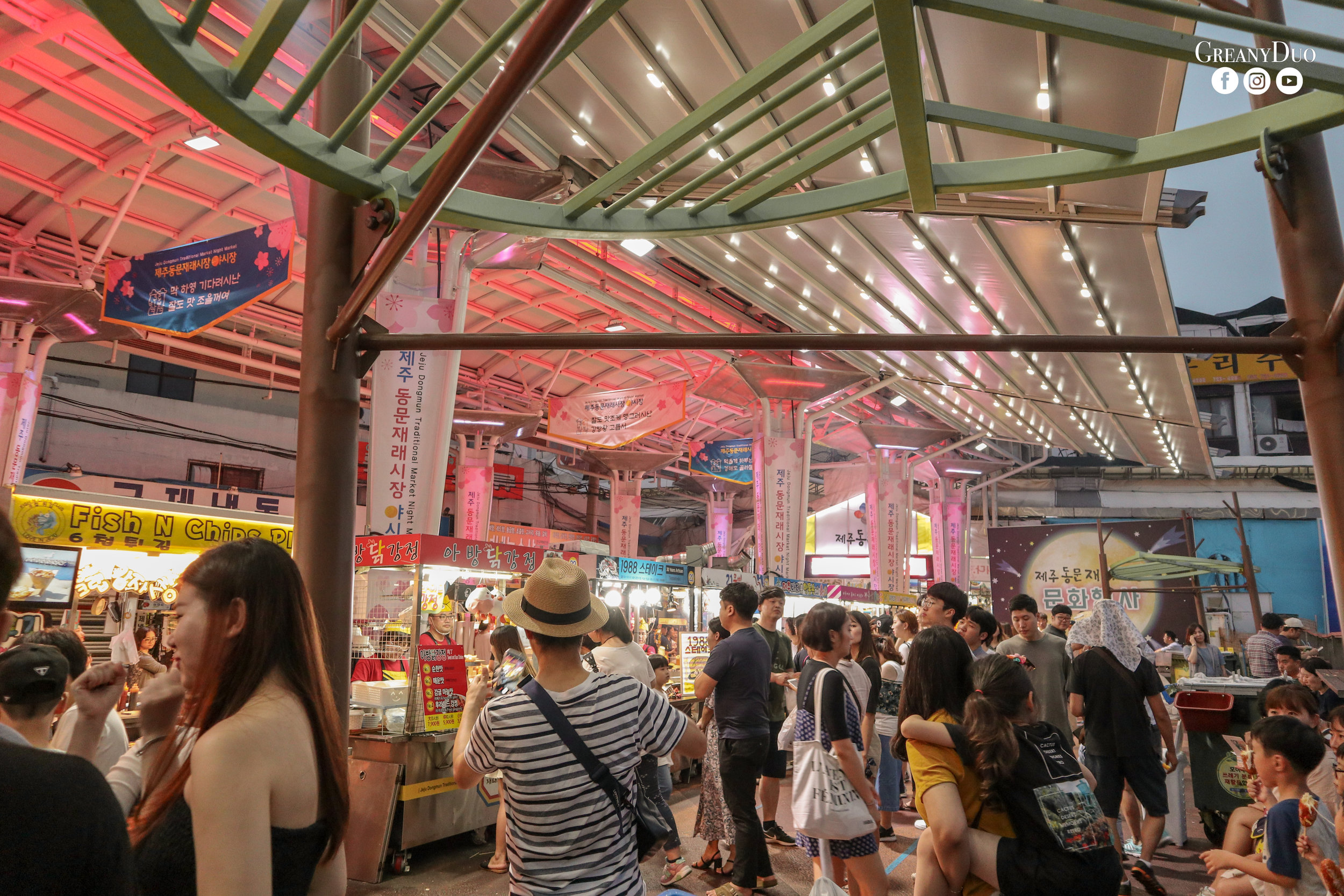 dongmun night market, jeju