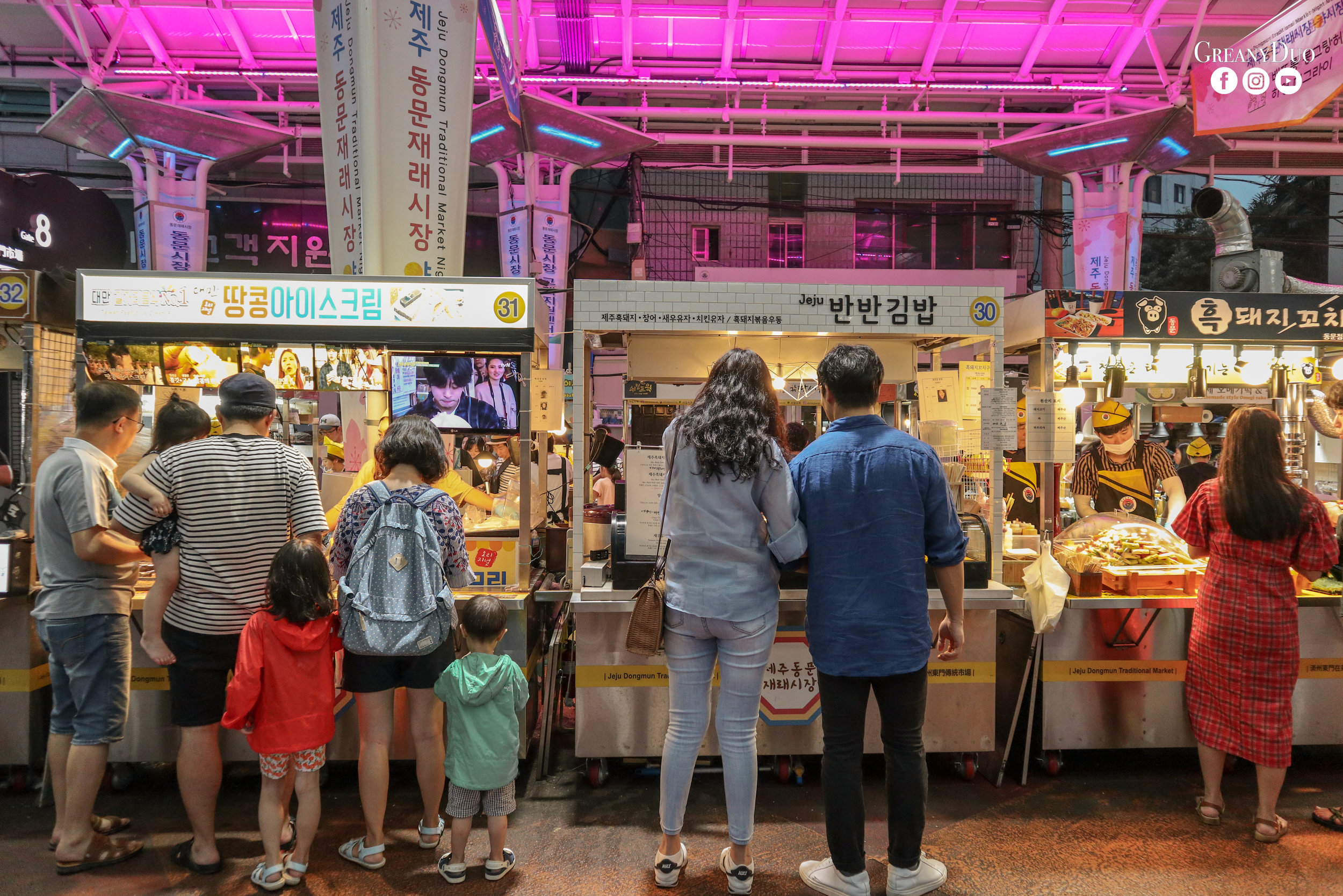dongmun night market, jeju