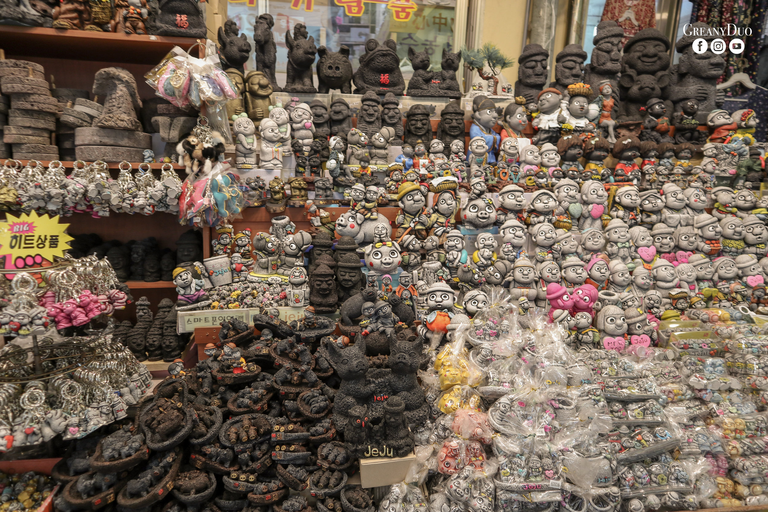 souvenirs, dongmun market, jeju