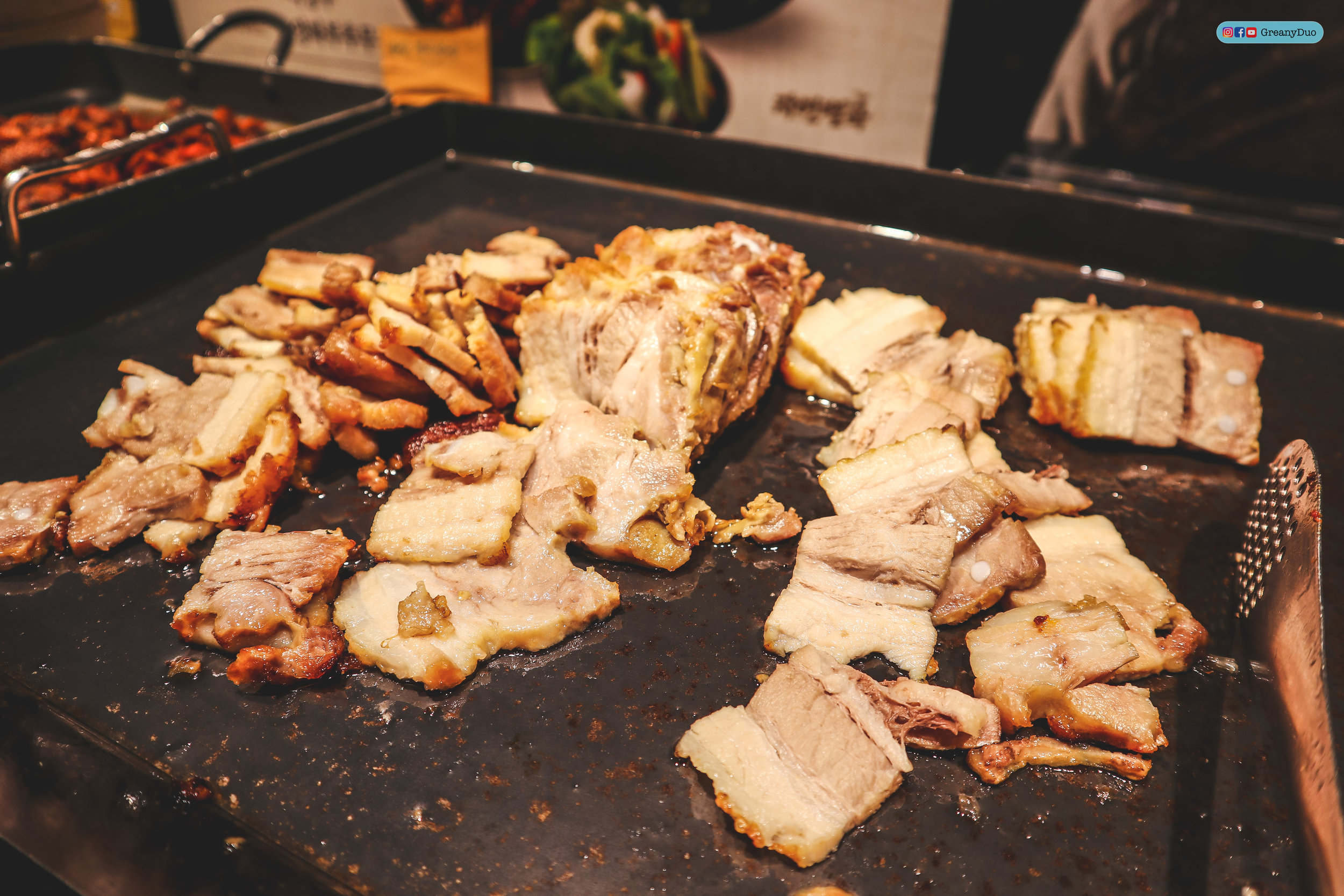 pork belly, nature kitchen buffet, seoul korea