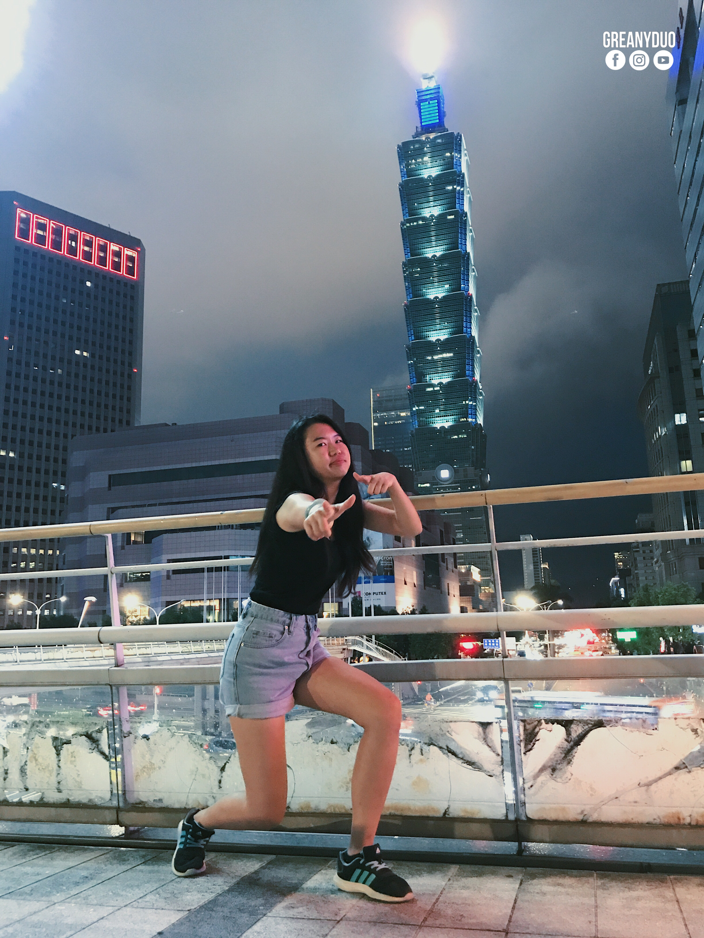 tina taking photo with ตึกไทเป 101 (Taipei 101; 台北101), taipei, taiwan