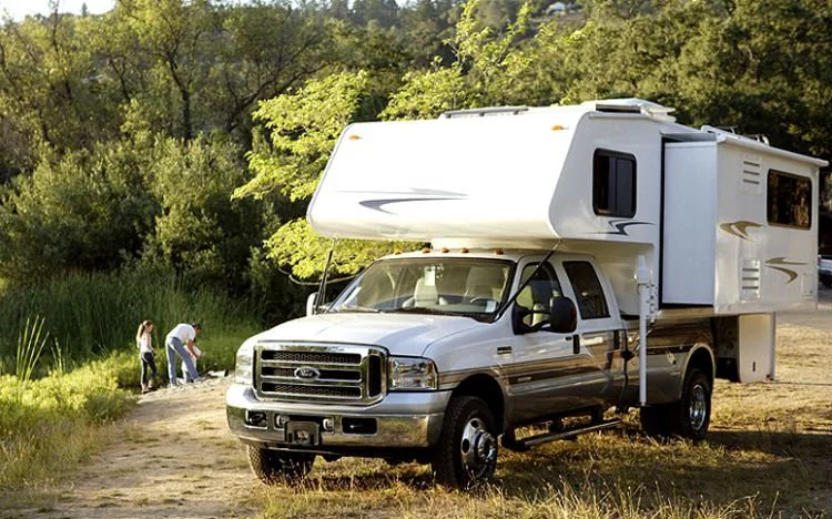 TruckCamper1-web-1-.jpg