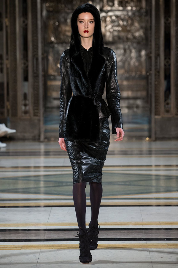 Hallie-Sara-AW17-Lookbook-5.jpg