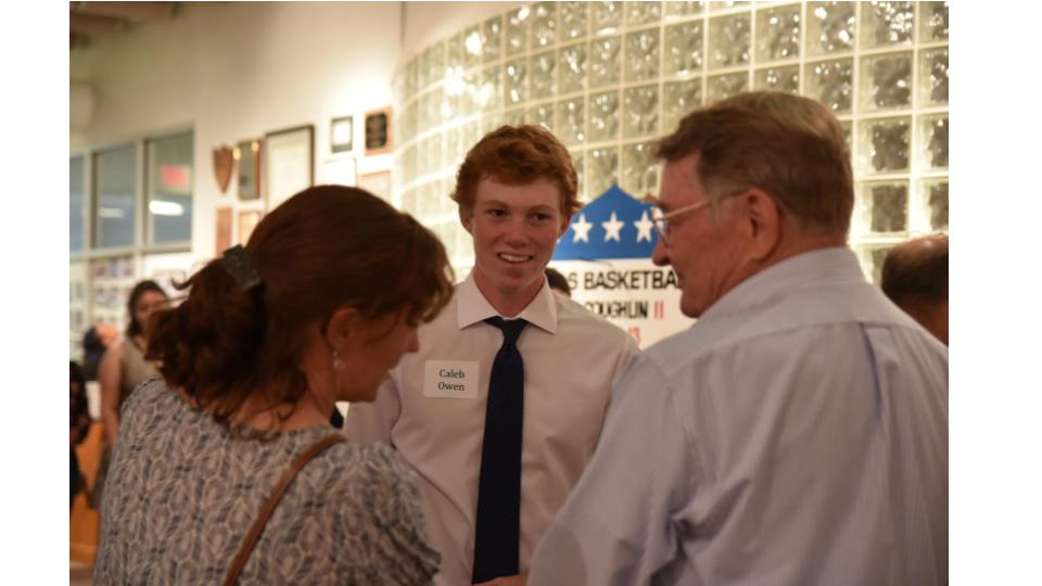 AlumniCenterAwards5.jpg