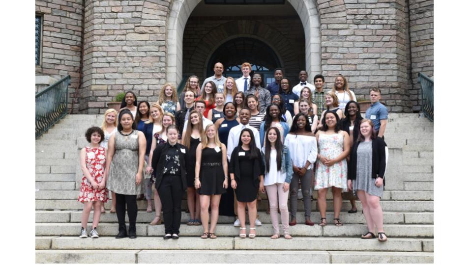 AlumniCenterAwards6.jpg
