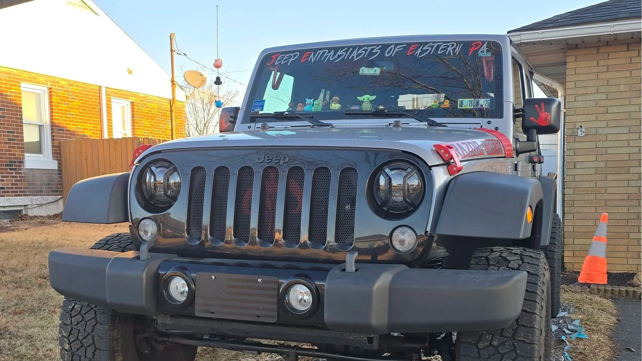 Red & Grey Full Height