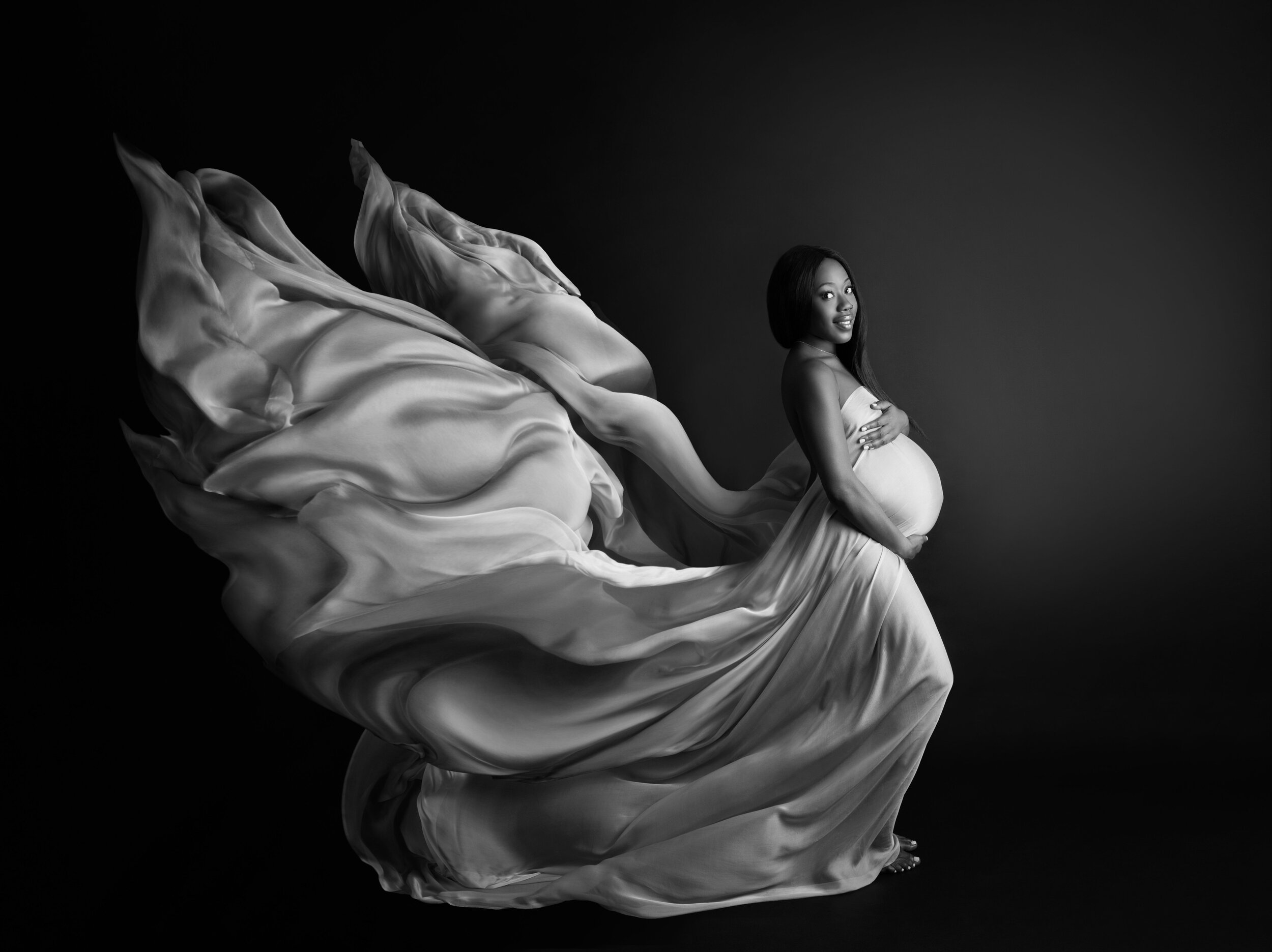 London ​M​aternity, ​Pregnancy & London ​N​ewborn Photography