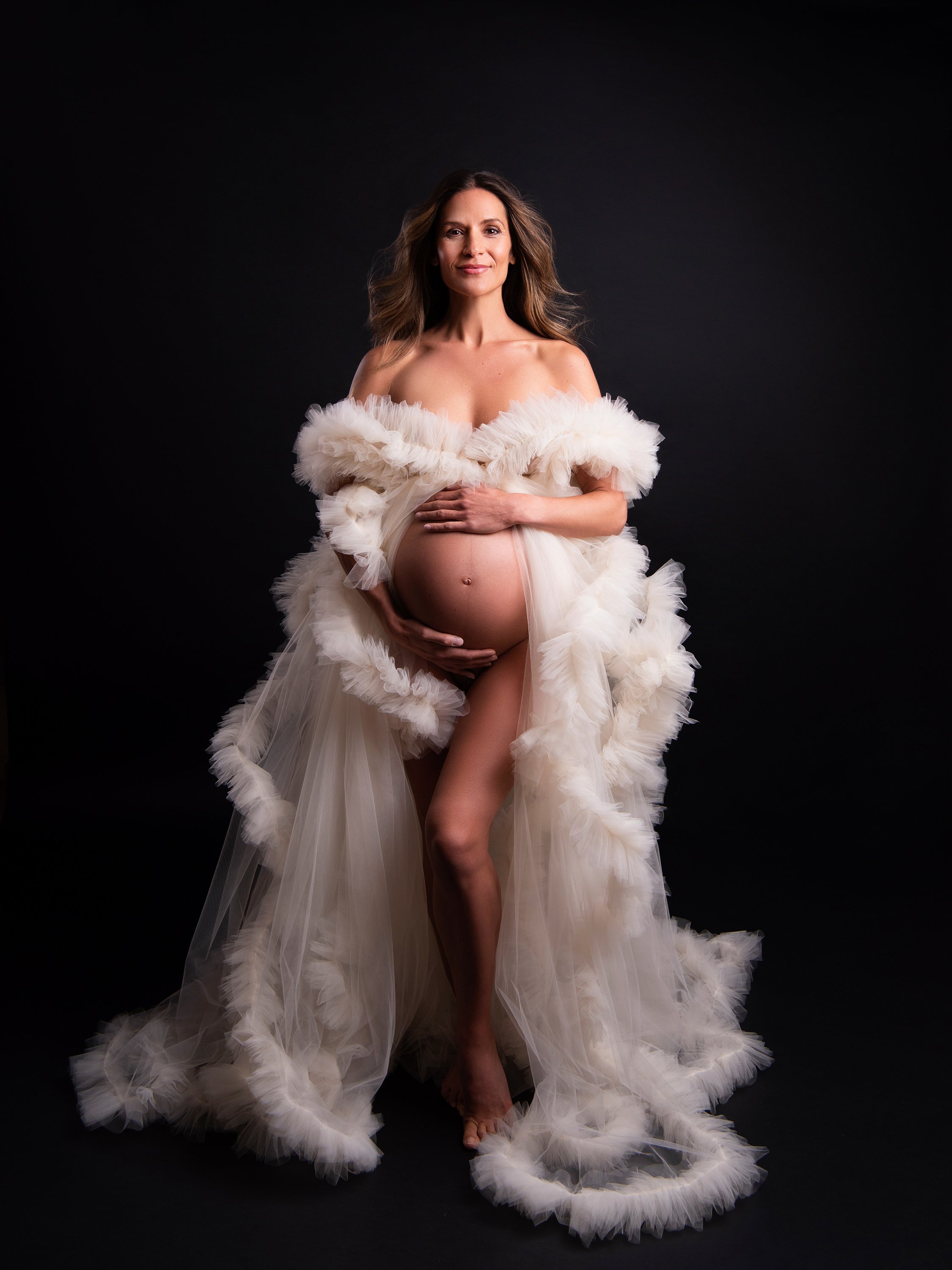 Amanda-Byram-maternity-photoshoot.jpg