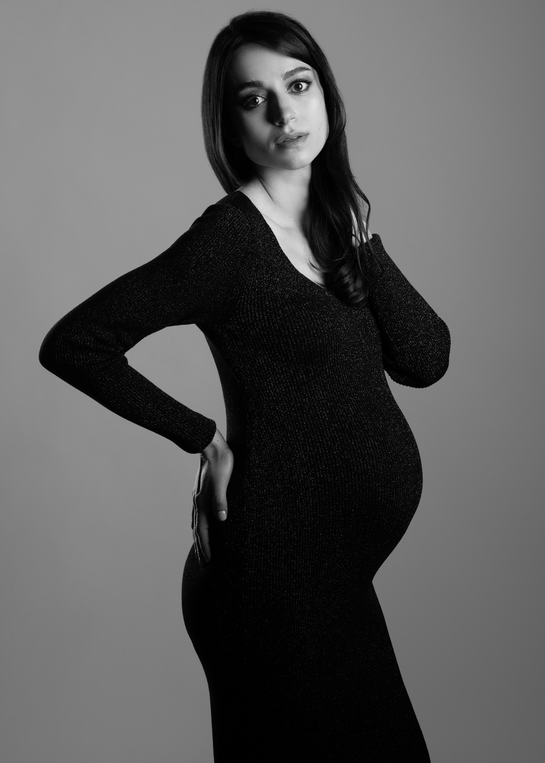 artistic-maternity-photoshoot.jpg