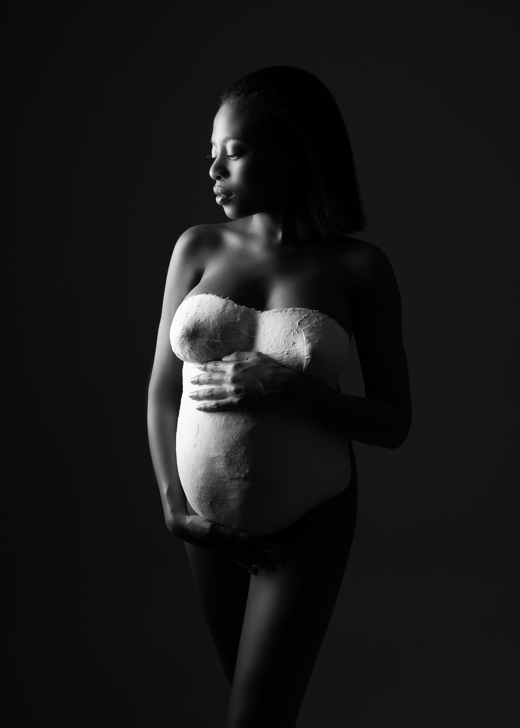 black-and-white-belly-cast-photography-london.jpg