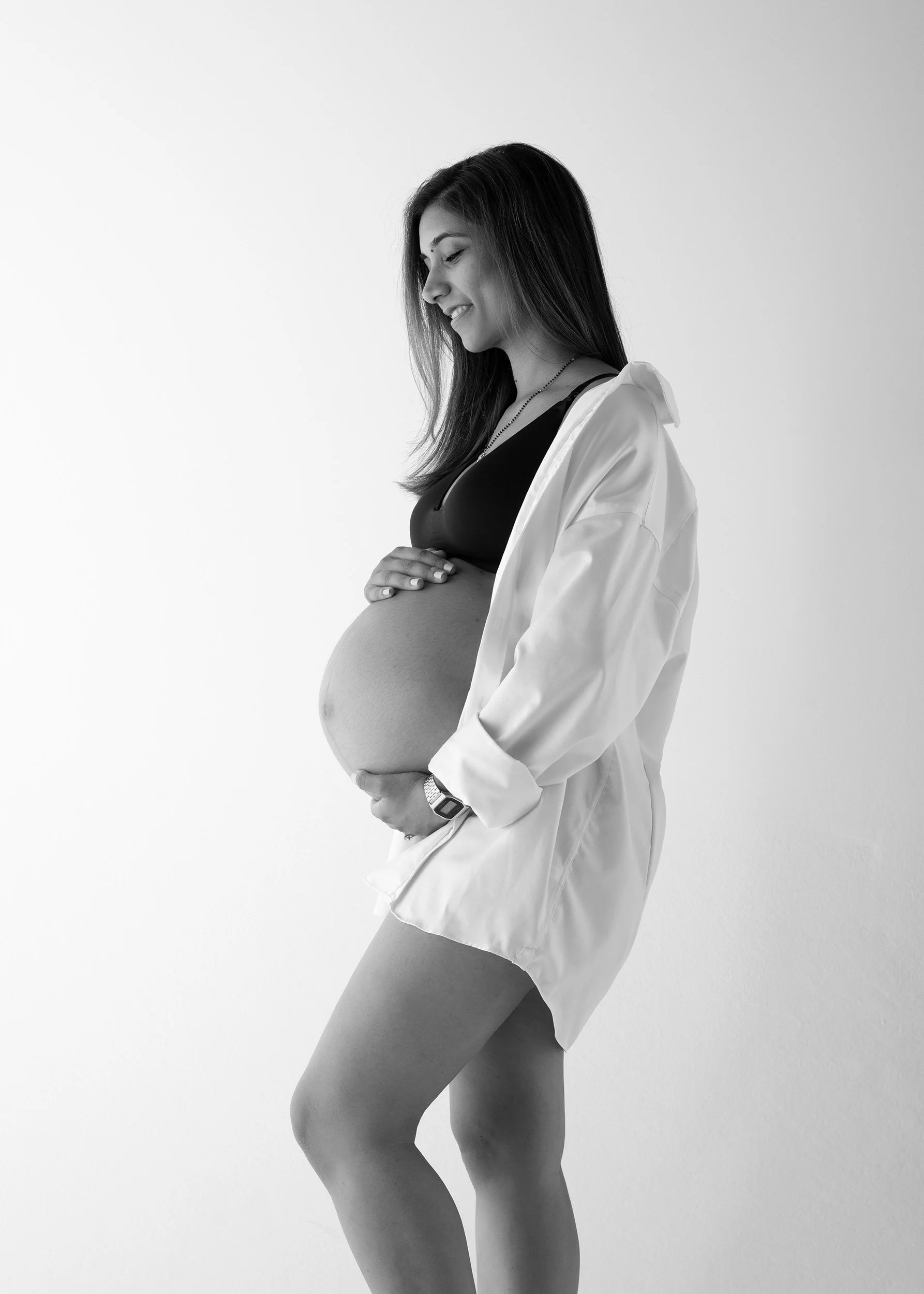 pregnancy-shoot-london-studio.jpg