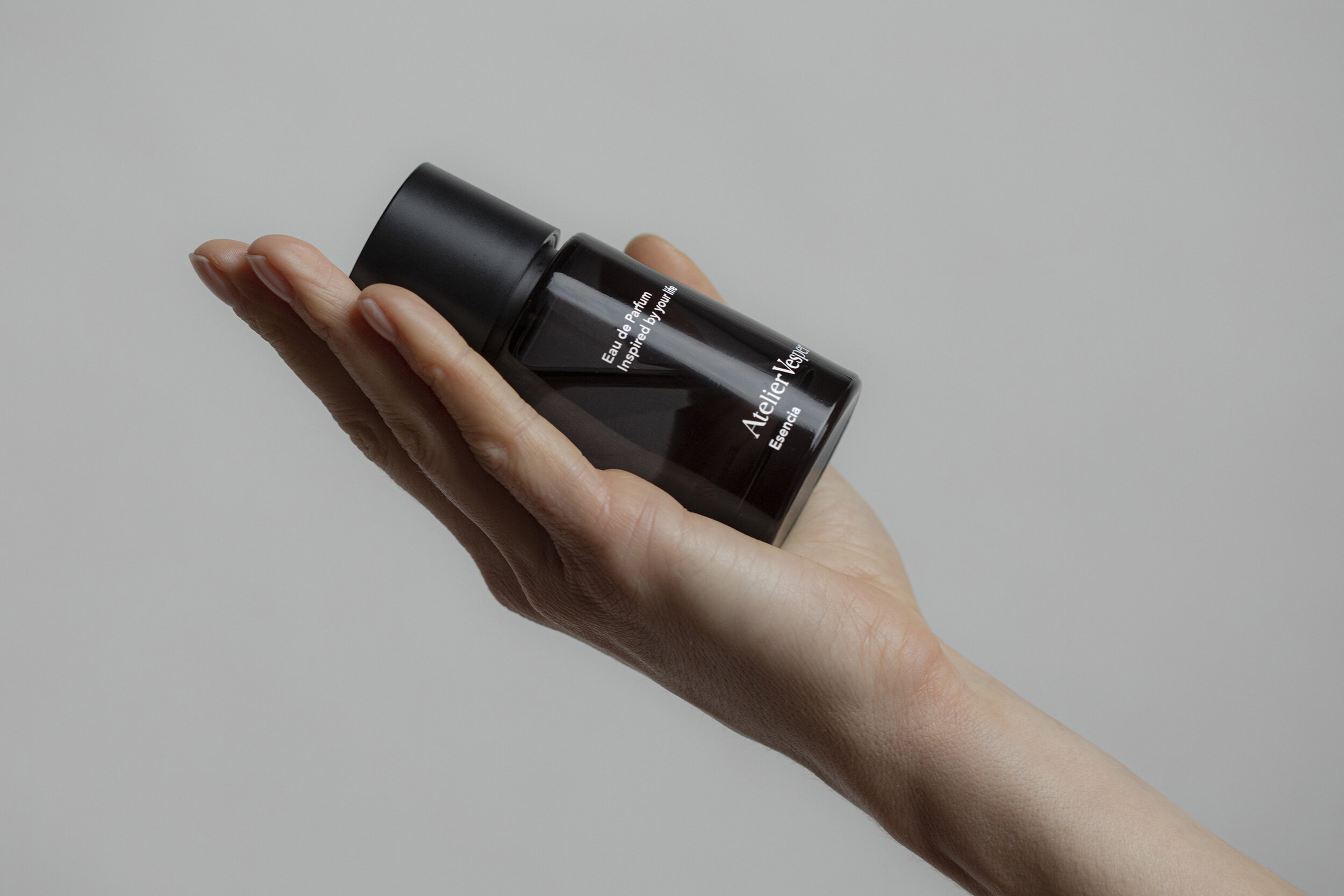 Our Story Atelier Vesper is a high-end fragrance brand founded in the Netherlands, translating memories, emotions and experiences into scents. We believe that everyone deserves to identify his or her personality and character. That is why we want