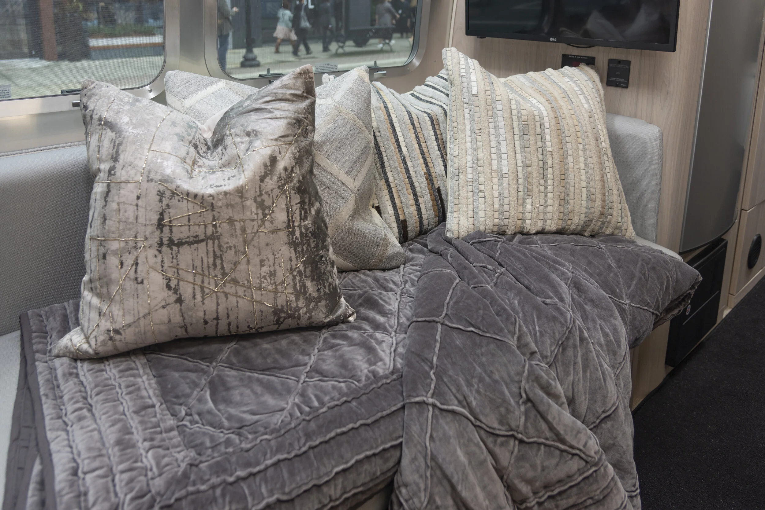 HPMKT_2019Fall_RizzyHome_SteelyardAirstream_hi-res-2.jpg