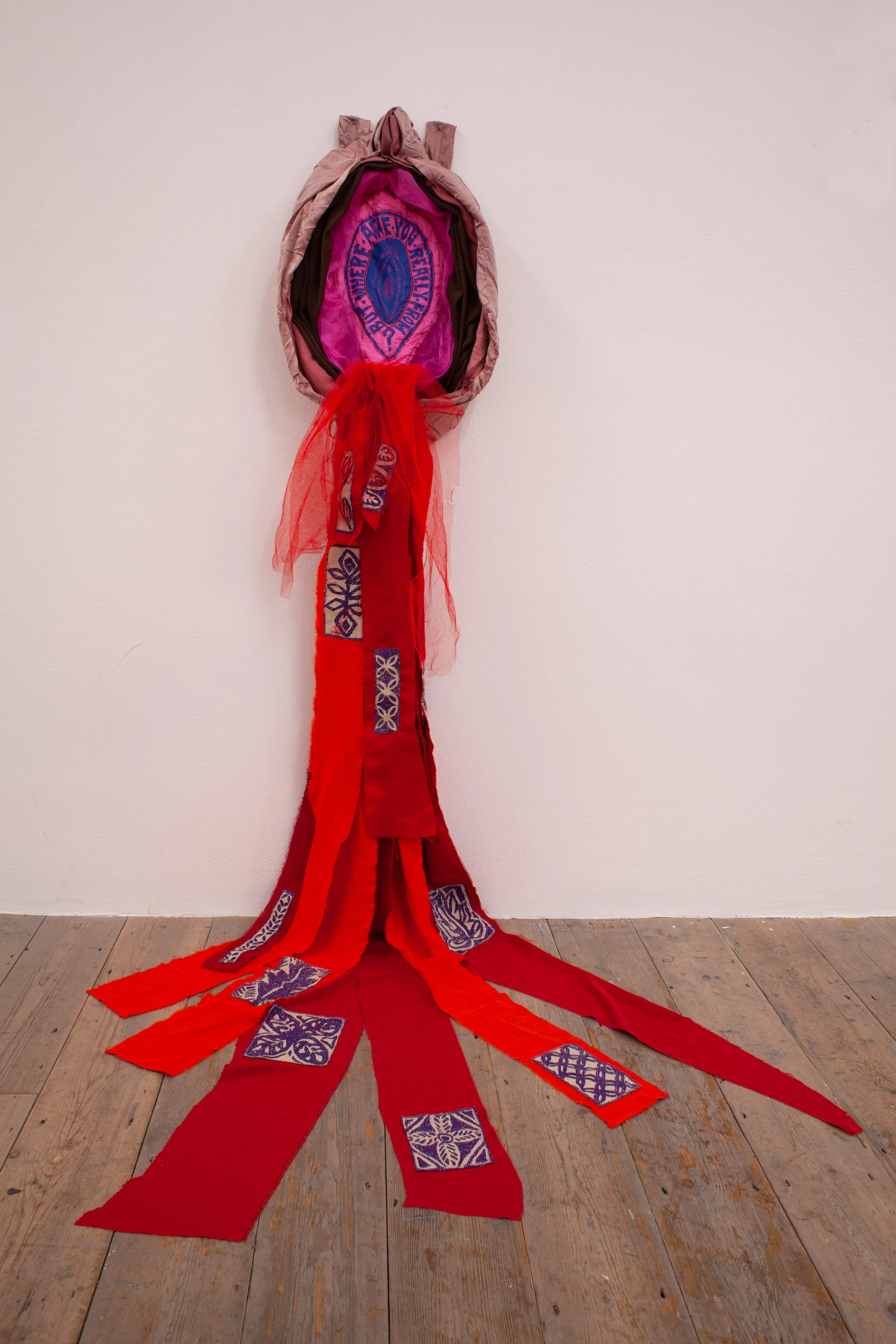 10c: Mothers Blood, Rags, off-cuts, lino block, ink; dimensions variable, 2019 Image: ©2018 Crystal Te Moananui Squares