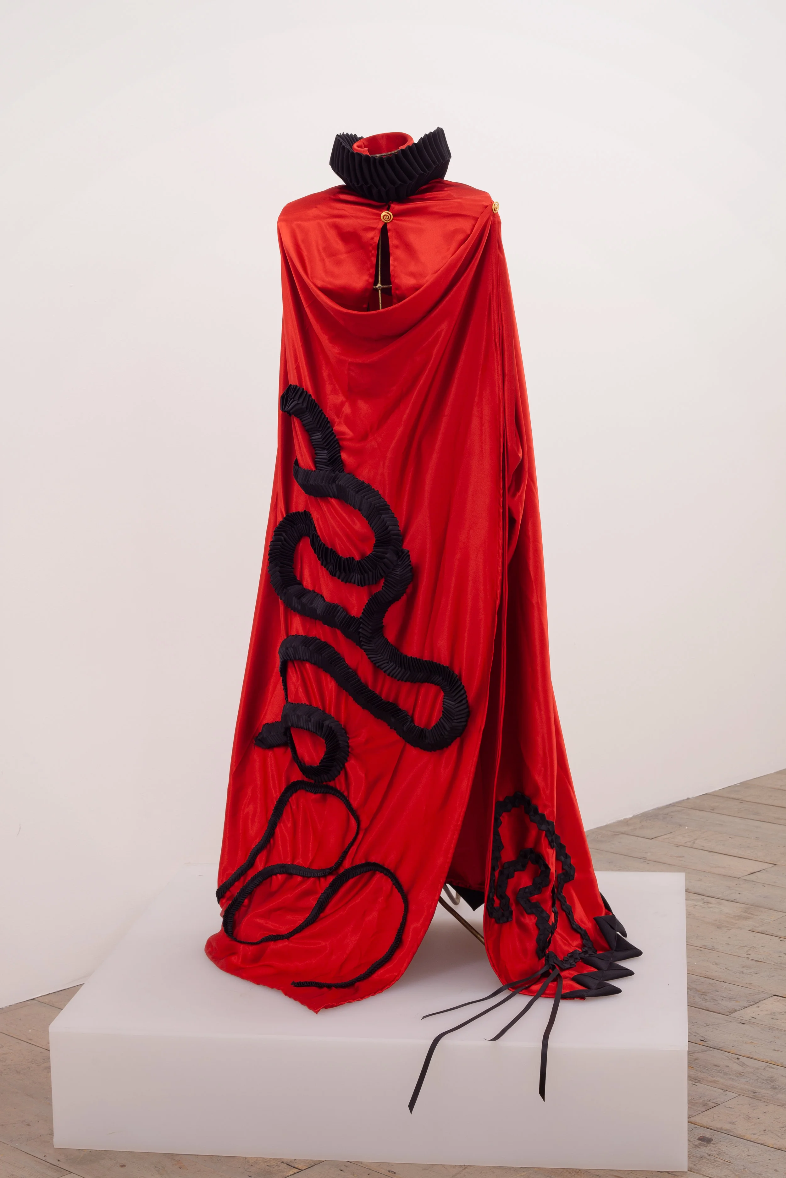 Adorned Diaspora, Miscellaneous textiles, dimensions variable, 2019 Image: ©2018 Crystal Te Moananui Squares
