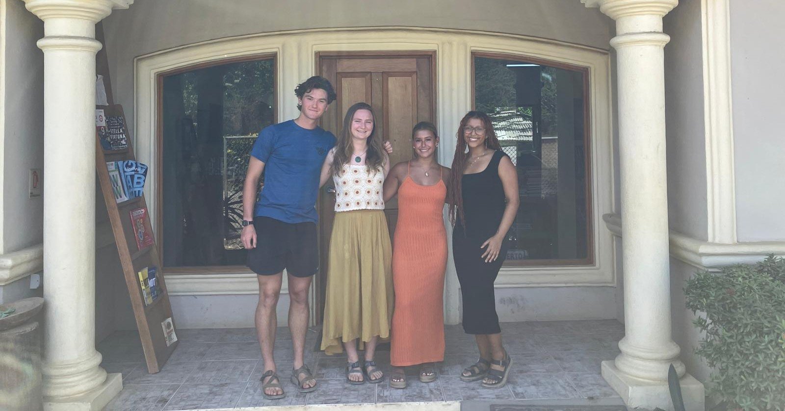 ✨ Thank You, Middlebury College Teachers! ✨

A huge thanks to Celeste, Annie, Gabrielle, and Louis from Middlebury College for dedicating their time and energy to teaching the annual intensive English course at the Library this January! Your passion 