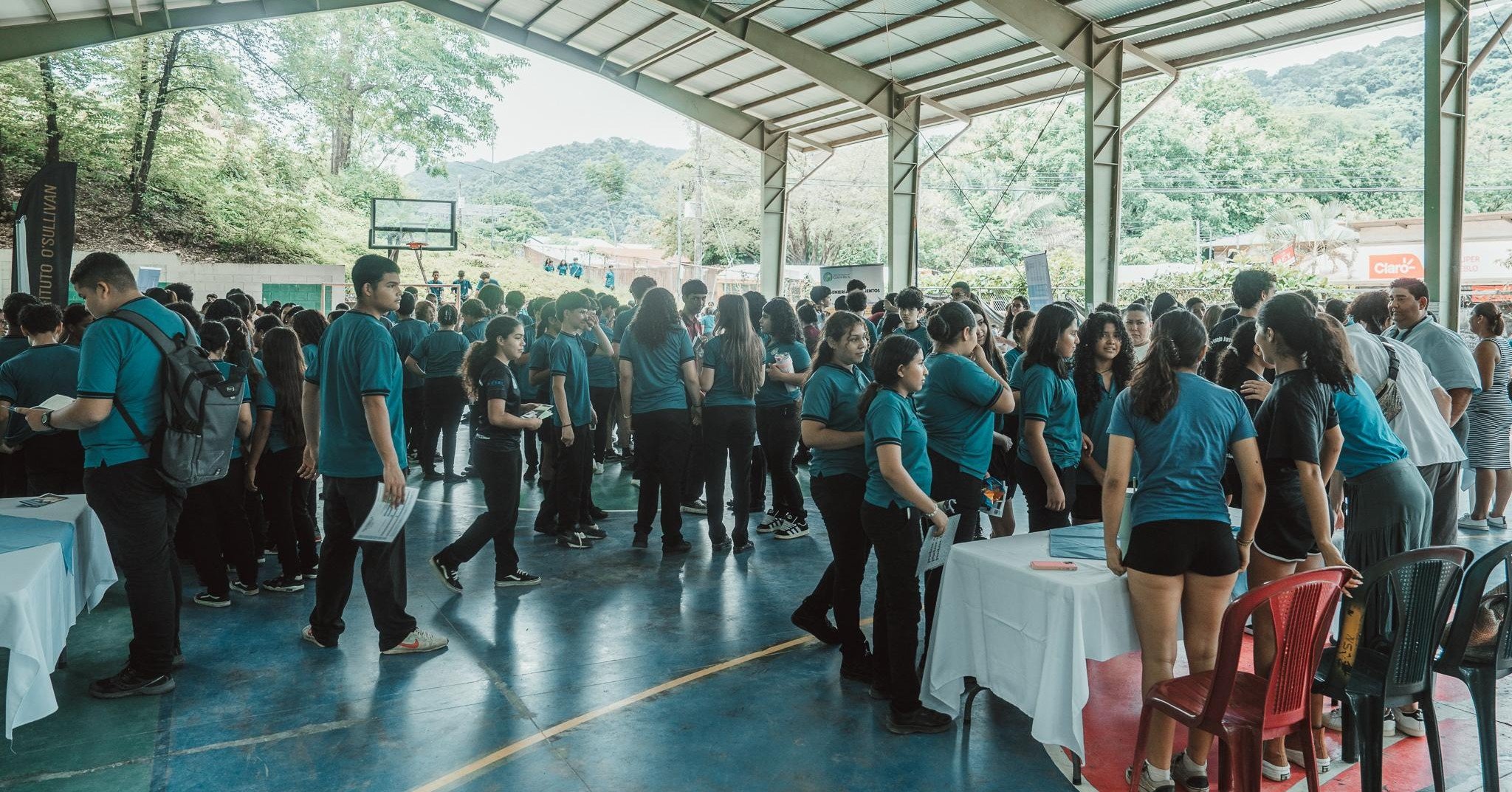 &iexcl;La semana pasada, m&aacute;s de 500 estudiantes participaron en la primera feria vocacional organizada por j&oacute;venes, liderada por el Consejo Juvenil de Nosara!

El evento se llev&oacute; a cabo en el colegio p&uacute;blico de Nosara y en
