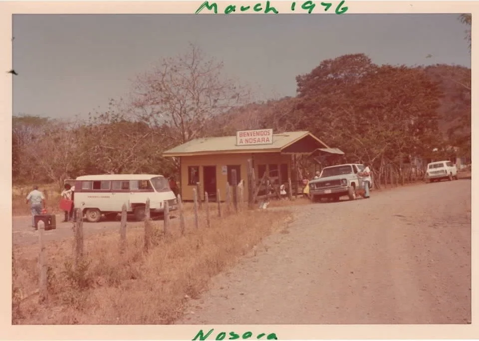 Nosara is growing fast. The Library is here to support locals' ability to grow with it &mdash; building a strong, resilient community together. 

Nosara est&aacute; creciendo r&aacute;pidamente. La Biblioteca est&aacute; aqu&iacute; para apoyar la ca