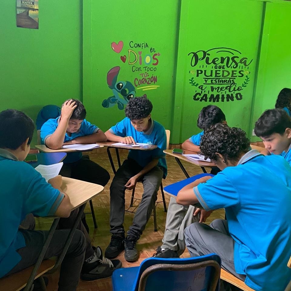 We&rsquo;re proud to celebrate the completion of our Ostional Reading Program with a wonderful group of 25 seventh-grade students!

For the past four months, the students met once a week to strengthen their reading comprehension and&mdash;most import