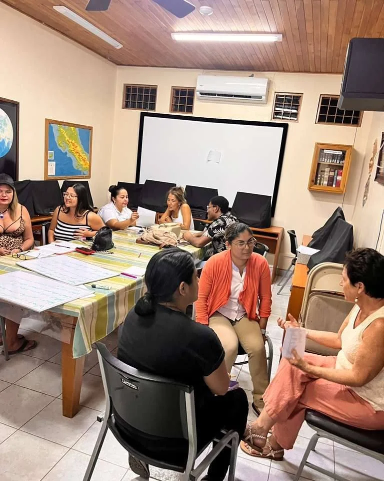 Last week, our Intensive English students had a wonderful language exchange thanks to English-speaking volunteers from our community who came out to help them practice. 💬📚

We&rsquo;re incredibly grateful to everyone who gave their time, encouragem